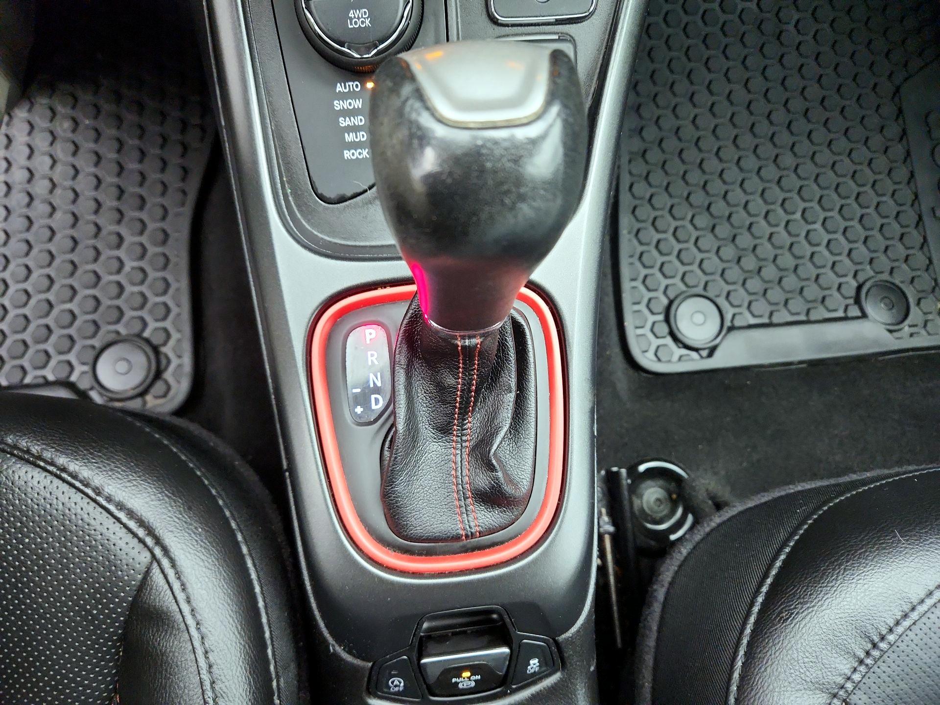 Thumbnail: 2020 Jeep Compass - 17