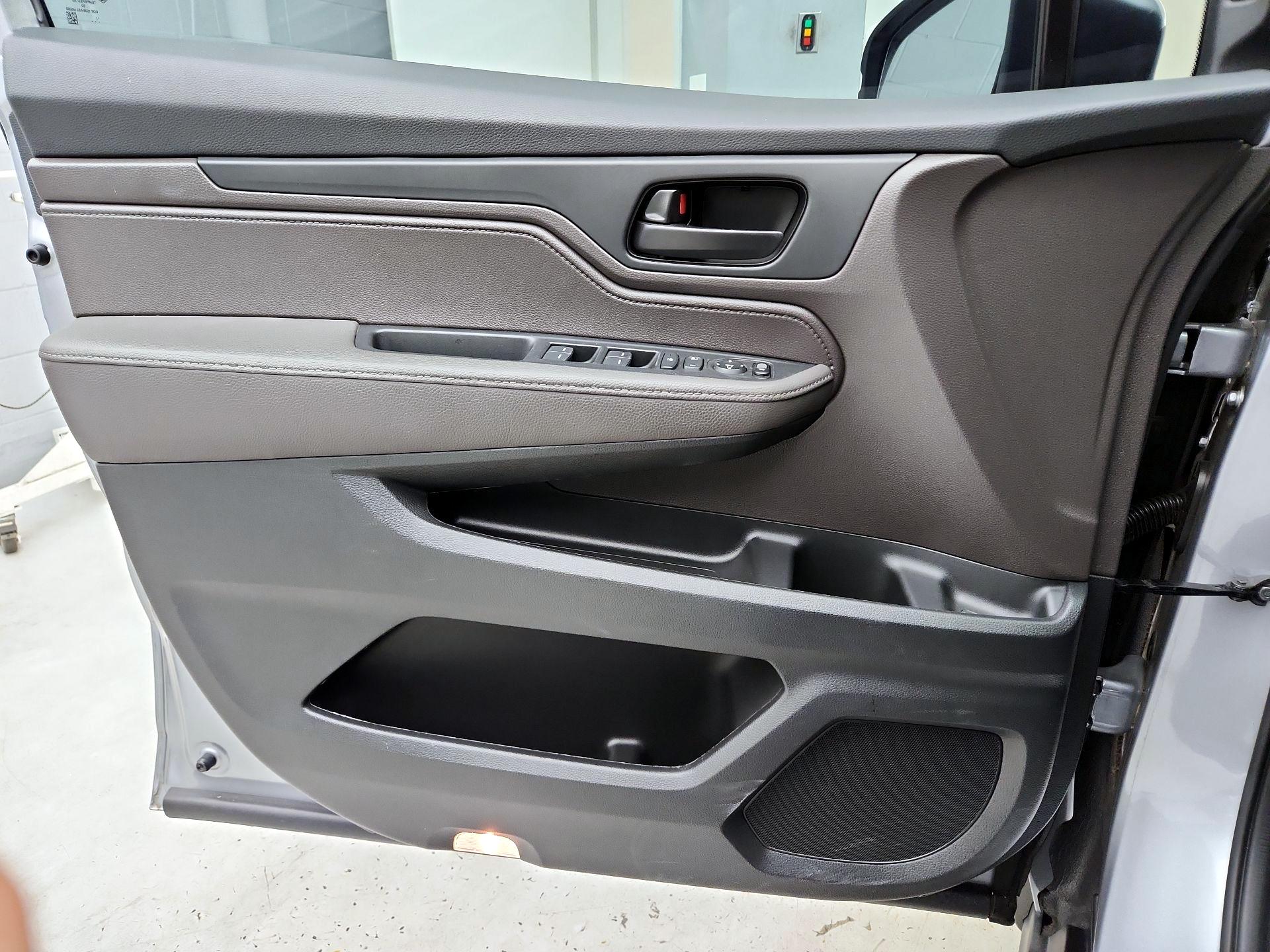 Thumbnail: 2022 Honda Odyssey - 12