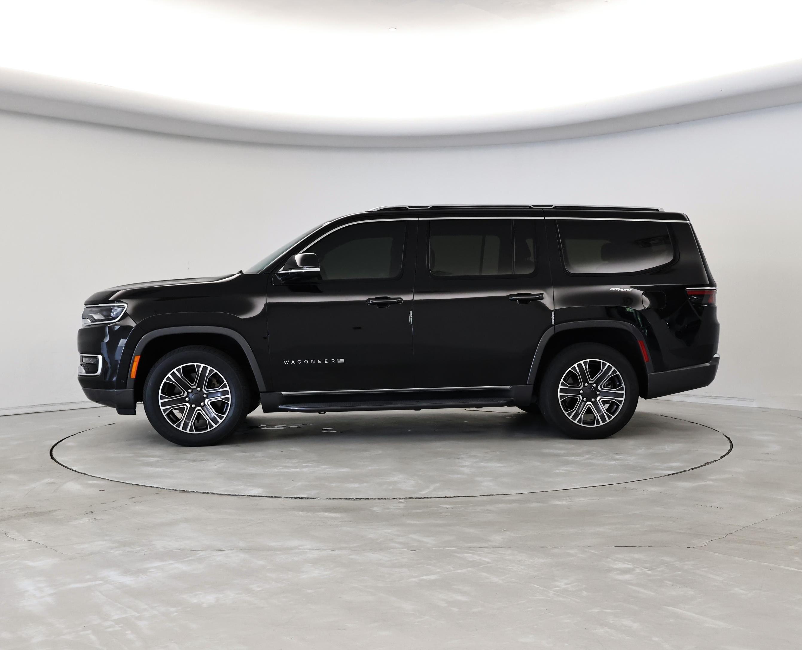Thumbnail: 2022 Jeep Wagoneer - 3