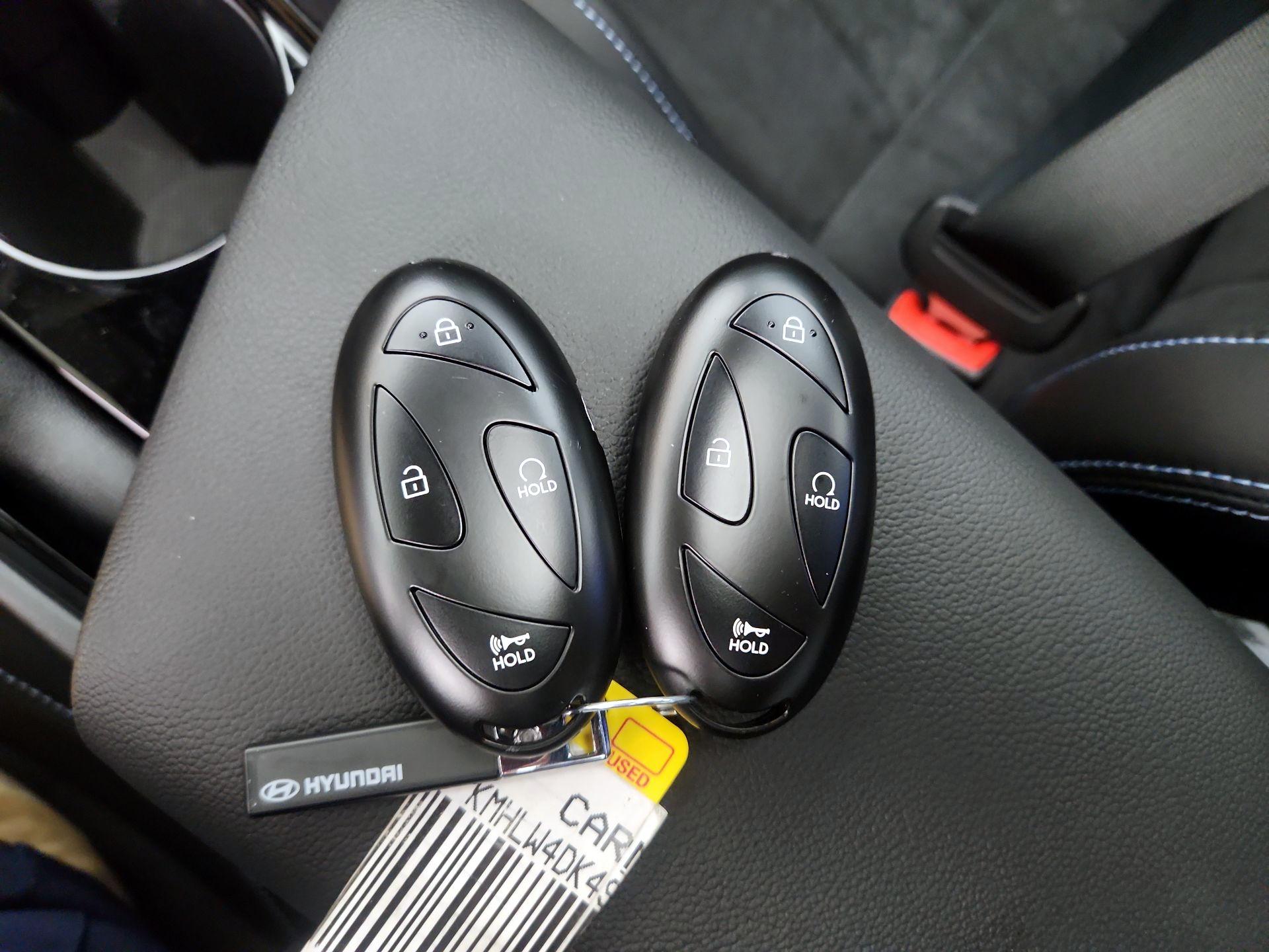 Thumbnail: 2025 Hyundai Elantra - 18