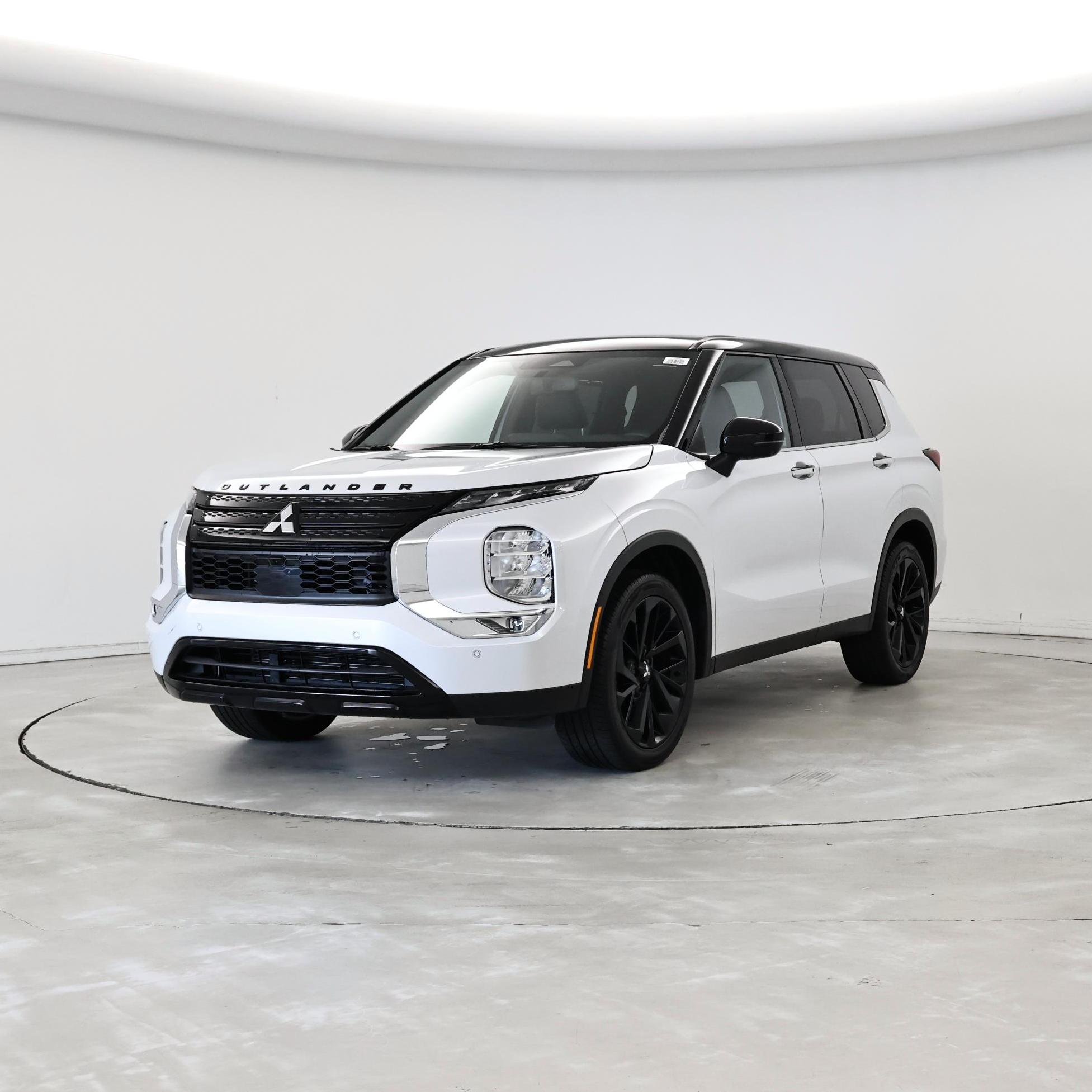 Thumbnail: 2023 Mitsubishi Outlander - 4
