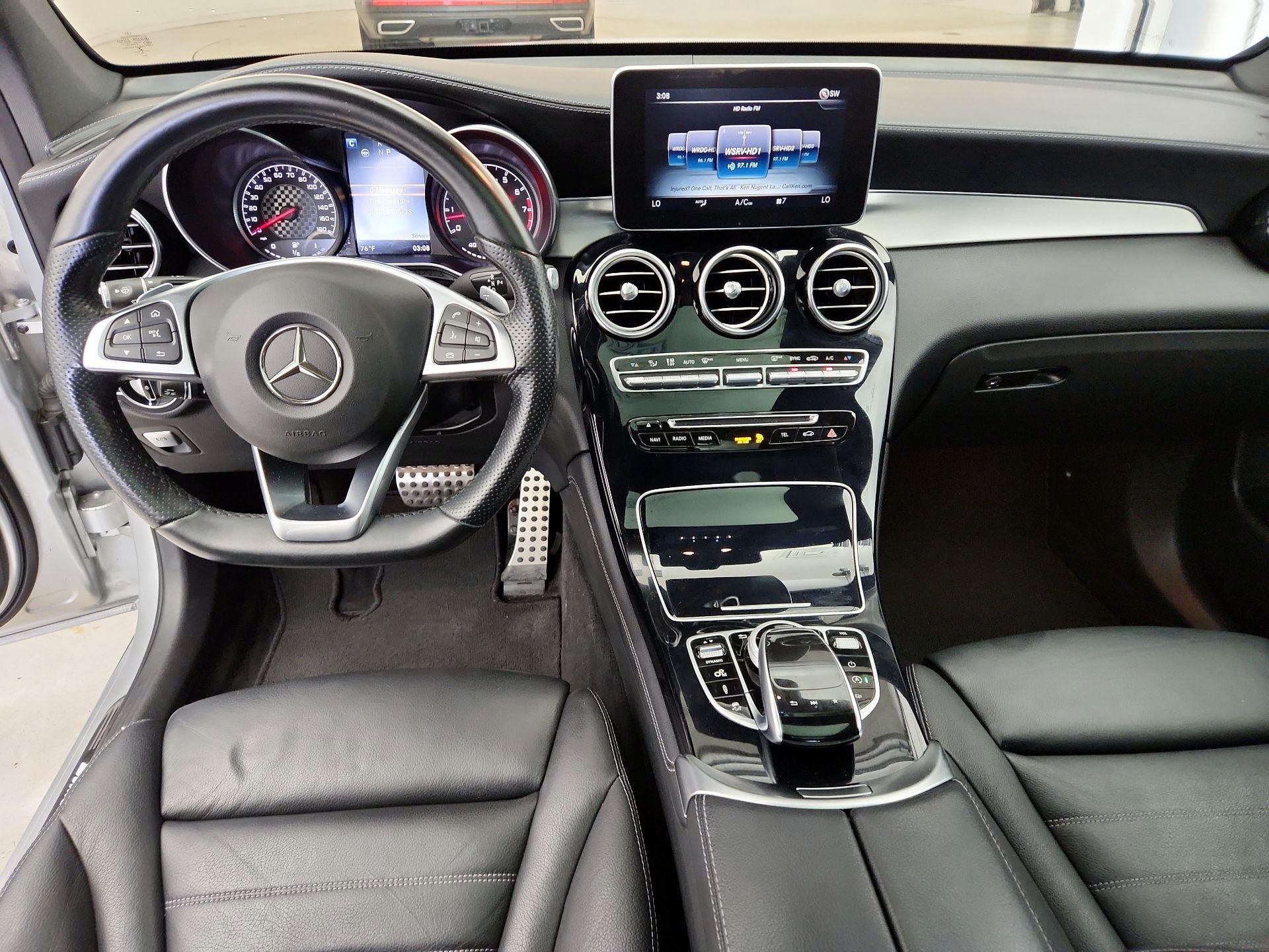Thumbnail: 2017 Mercedes-Benz GLC - 9