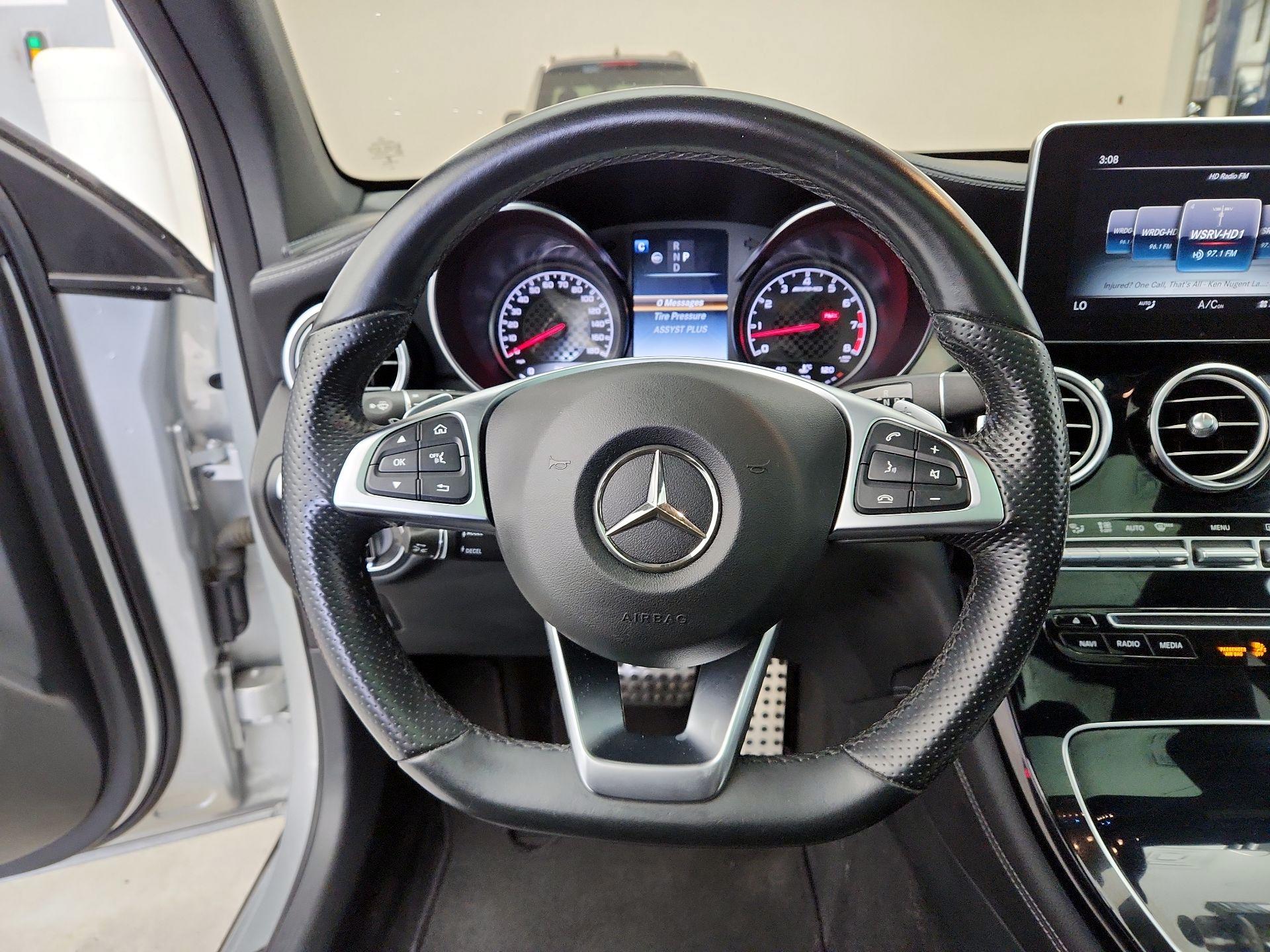 Thumbnail: 2017 Mercedes-Benz GLC - 10