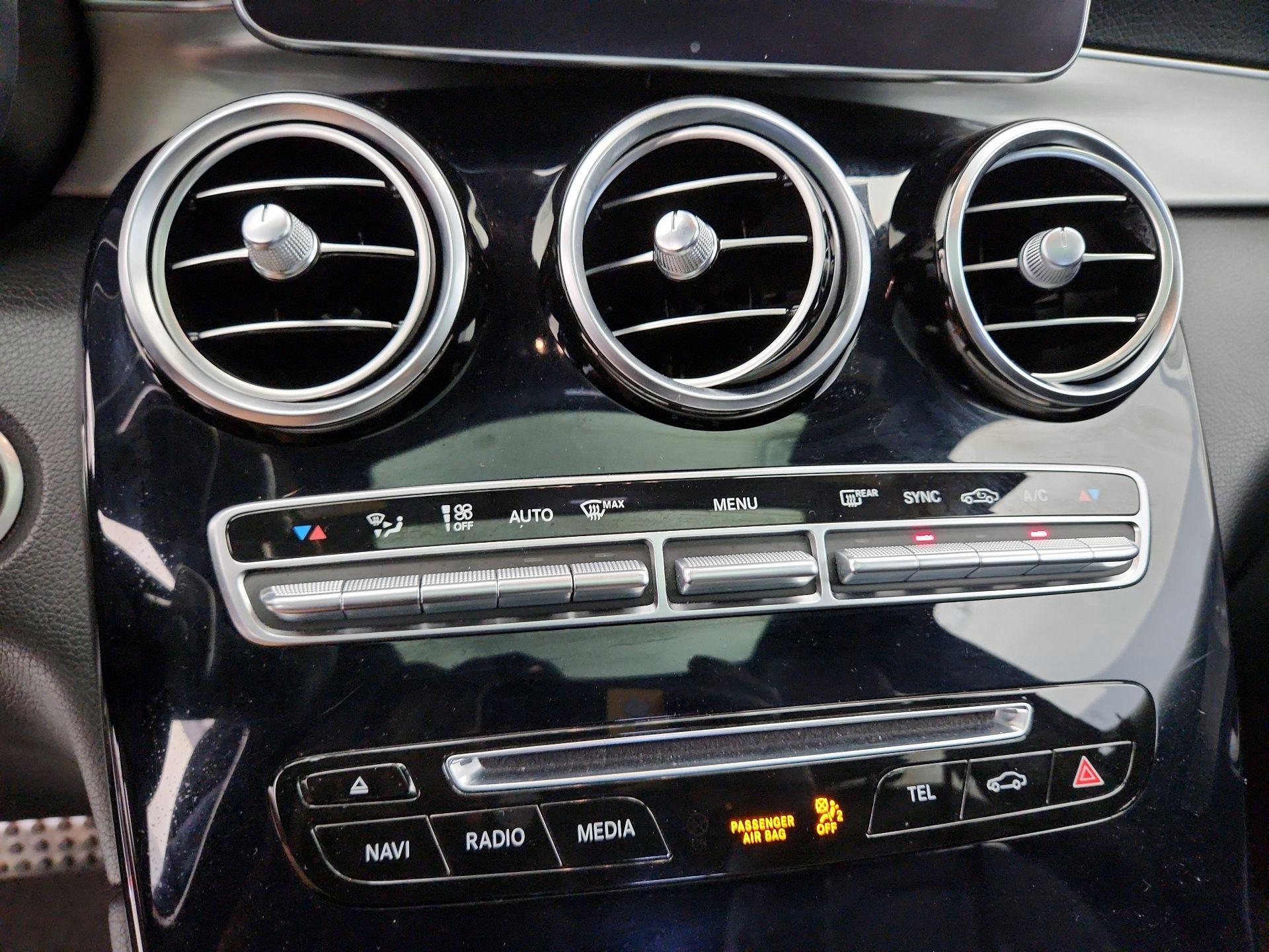 Thumbnail: 2017 Mercedes-Benz GLC - 16