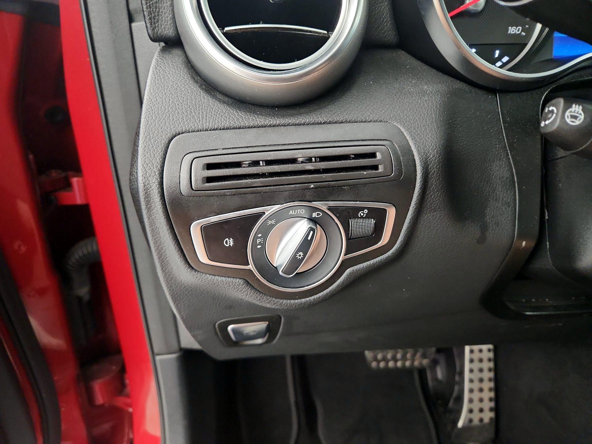 Thumbnail: 2020 Mercedes-Benz GLC - 13
