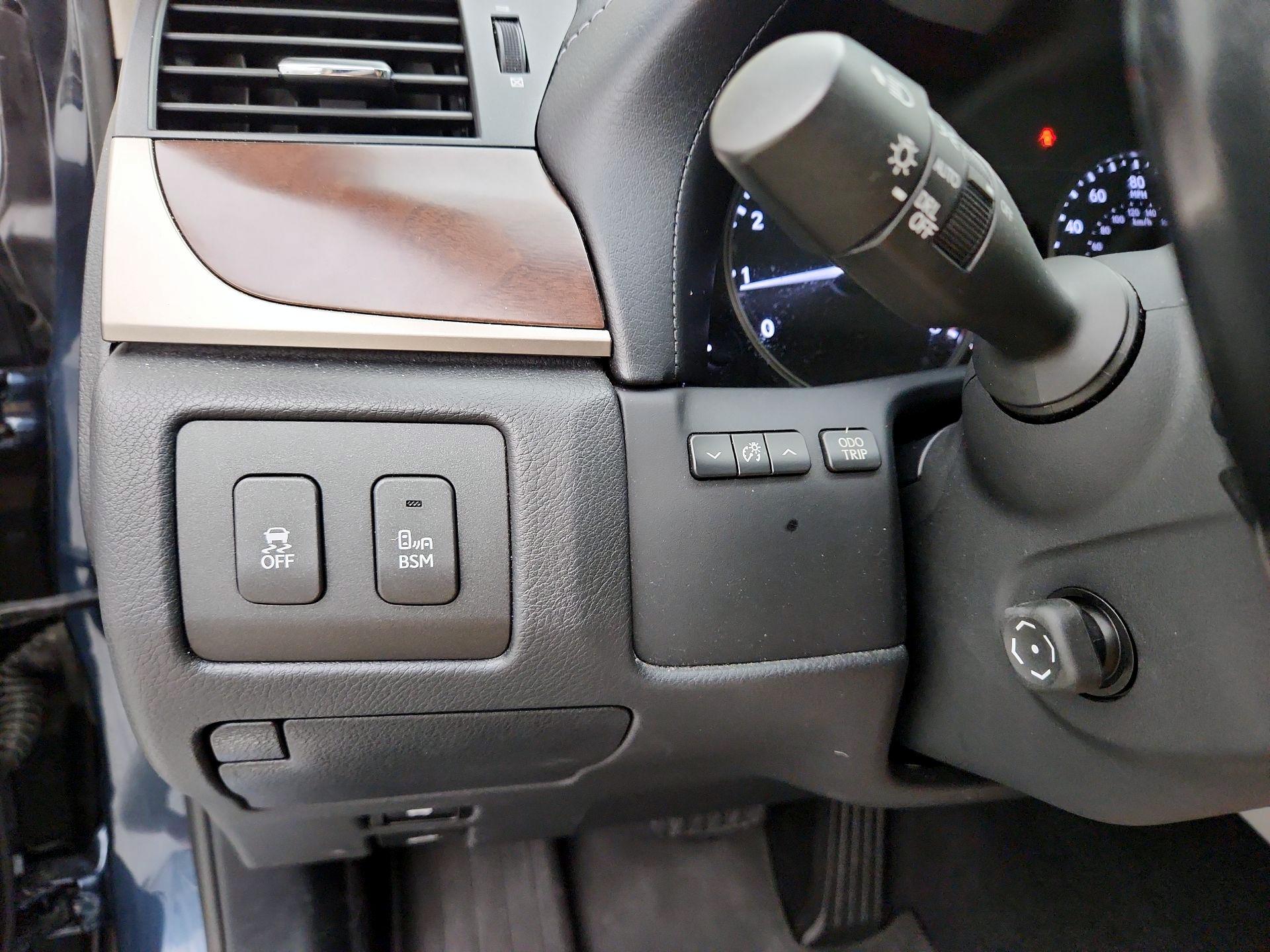 Thumbnail: 2015 Lexus GS - 13