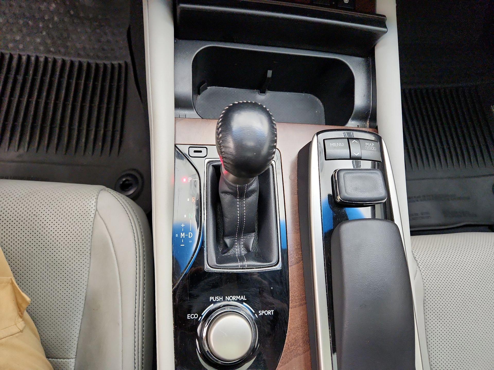 Thumbnail: 2015 Lexus GS - 18