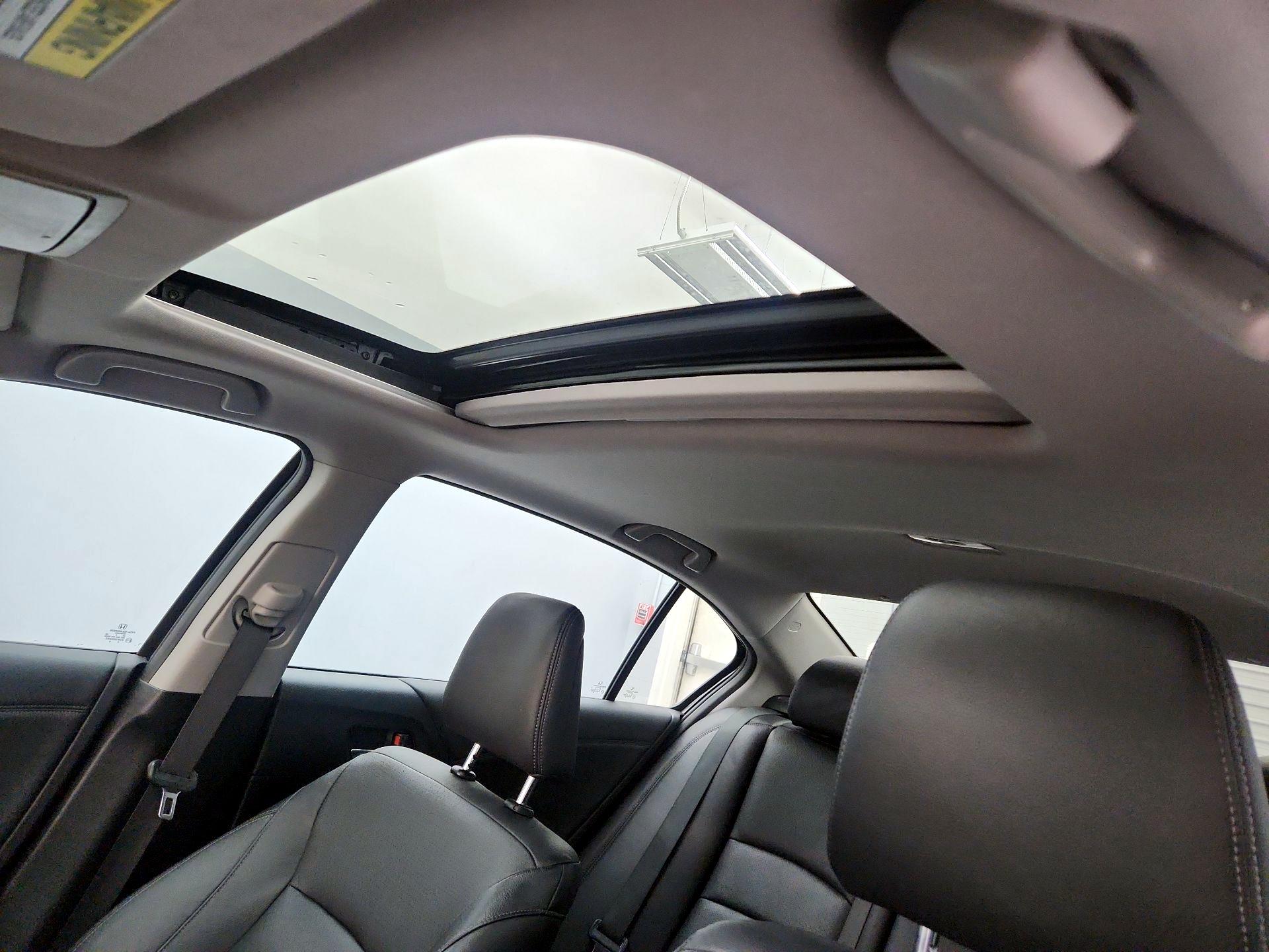 Thumbnail: 2015 Honda Accord - 19