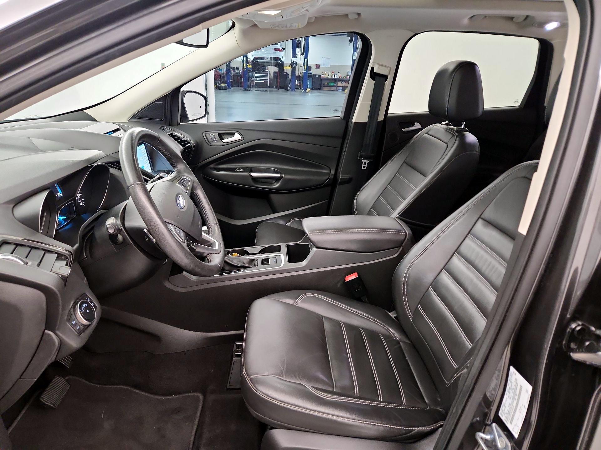 Thumbnail: 2017 Ford Escape - 11