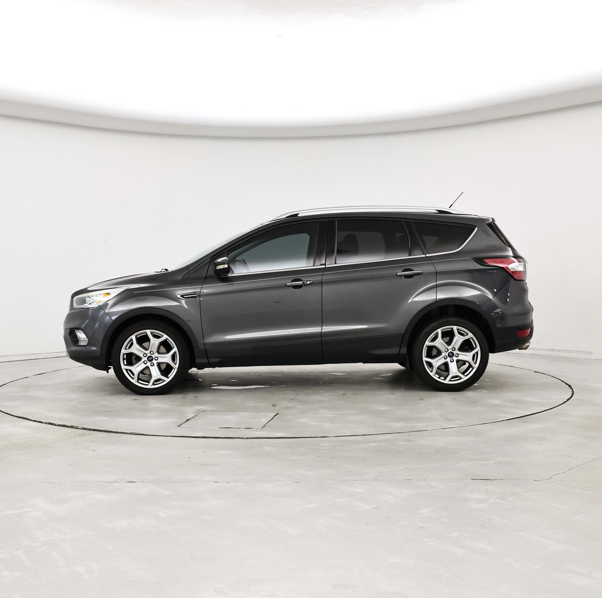 Thumbnail: 2017 Ford Escape - 3
