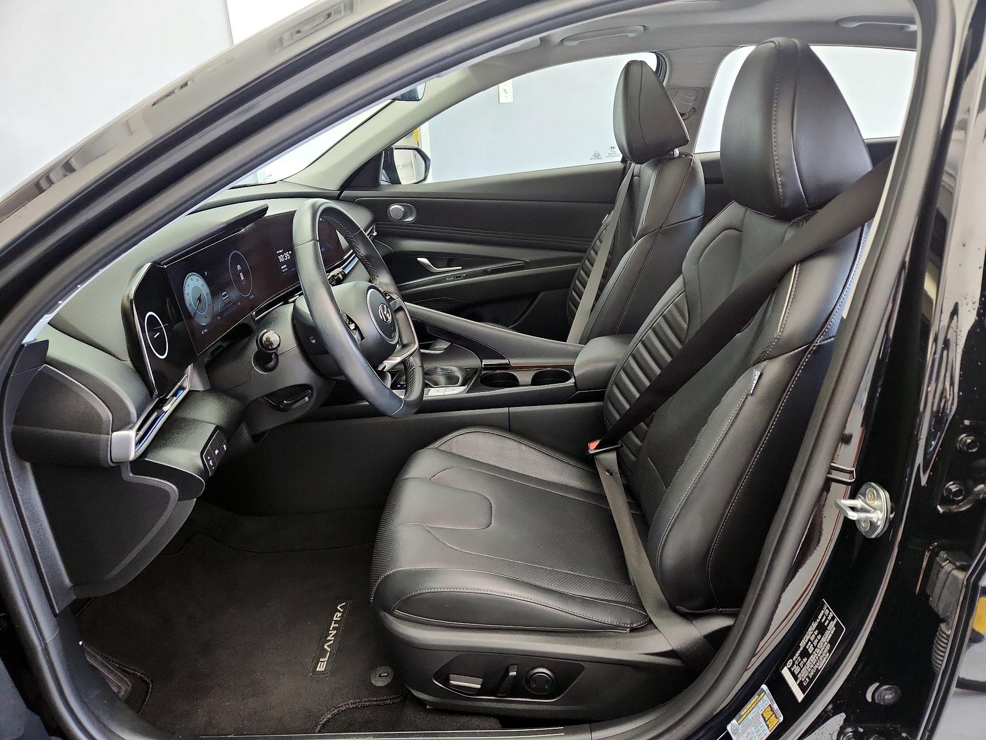 Thumbnail: 2023 Hyundai Elantra - 11