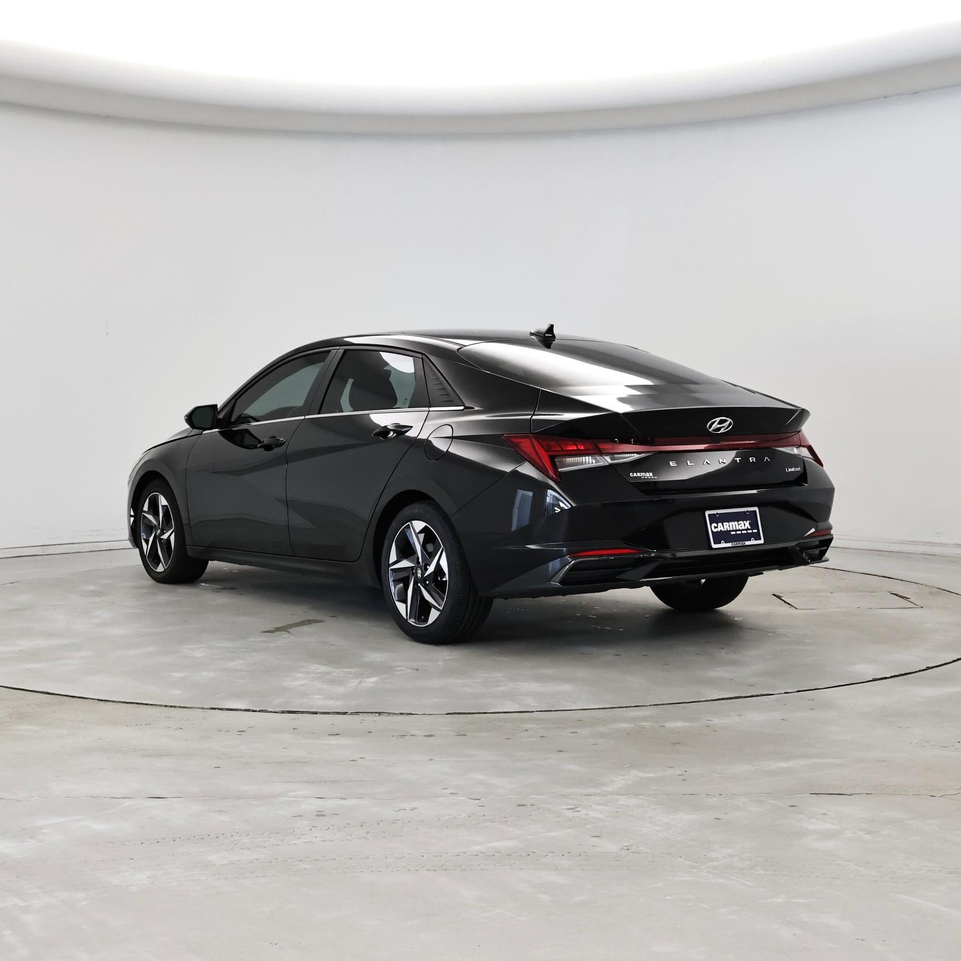 Thumbnail: 2023 Hyundai Elantra - 2