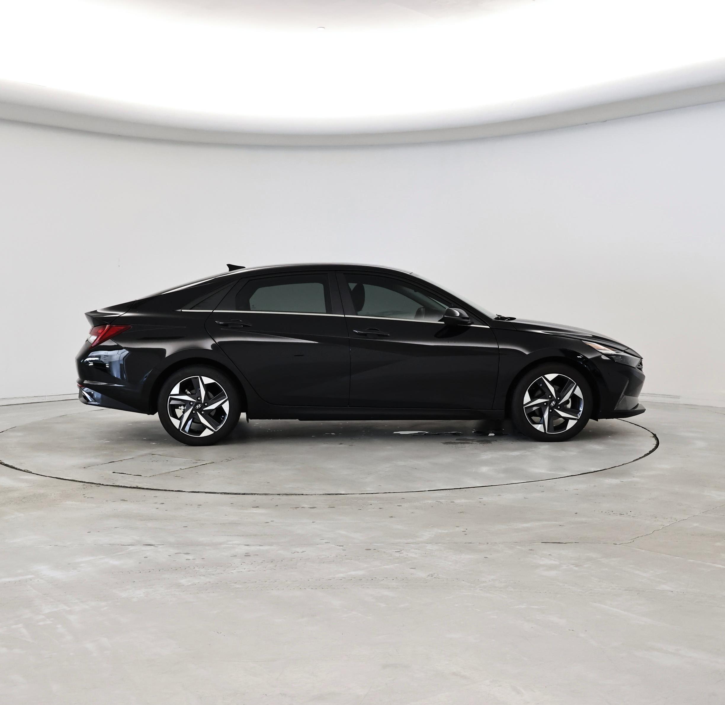 Thumbnail: 2023 Hyundai Elantra - 7