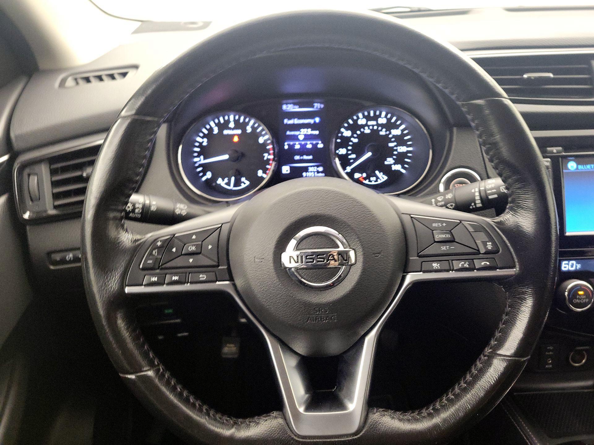 Thumbnail: 2018 Nissan Rogue Sport - 10