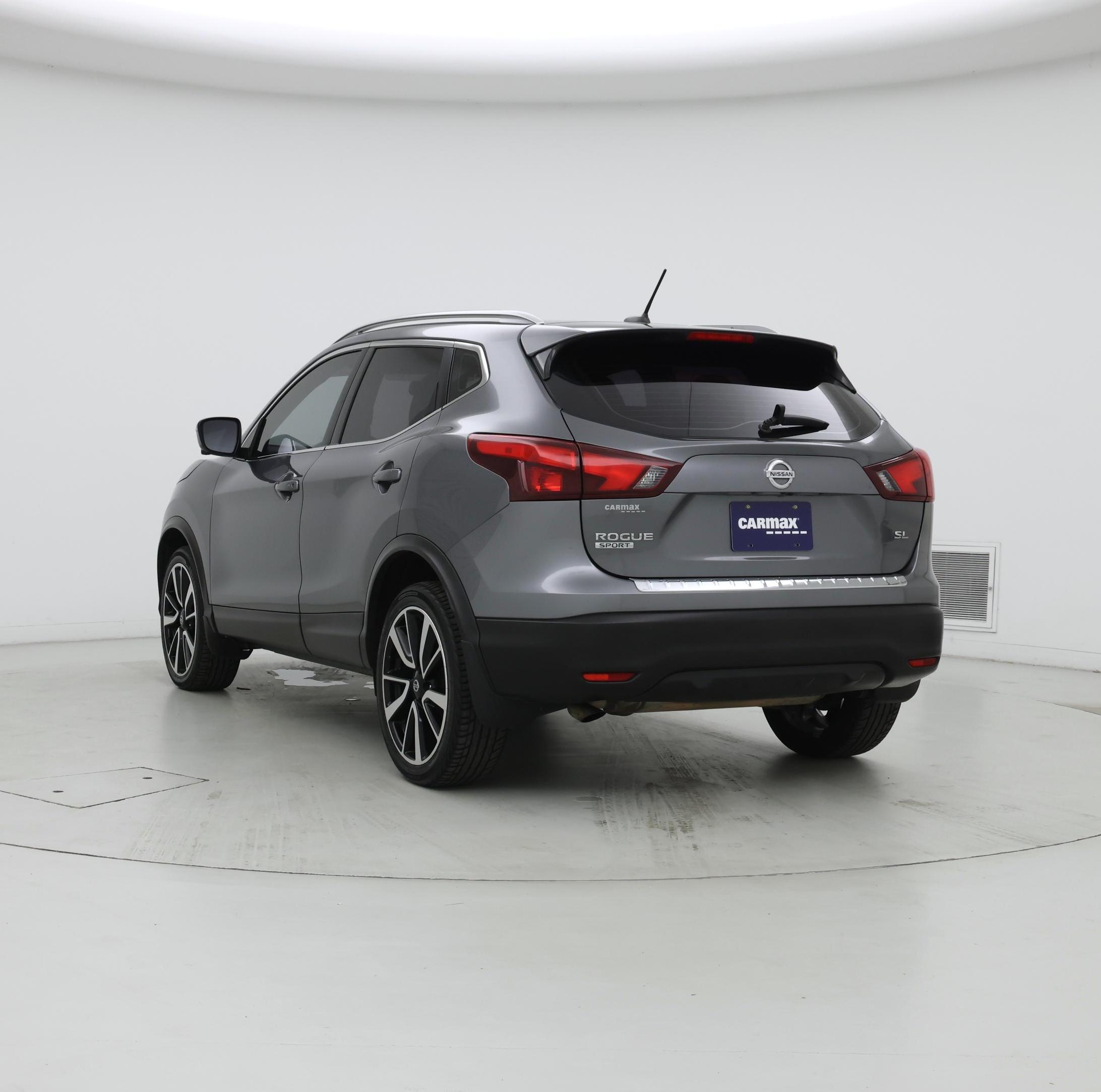 Thumbnail: 2018 Nissan Rogue Sport - 2