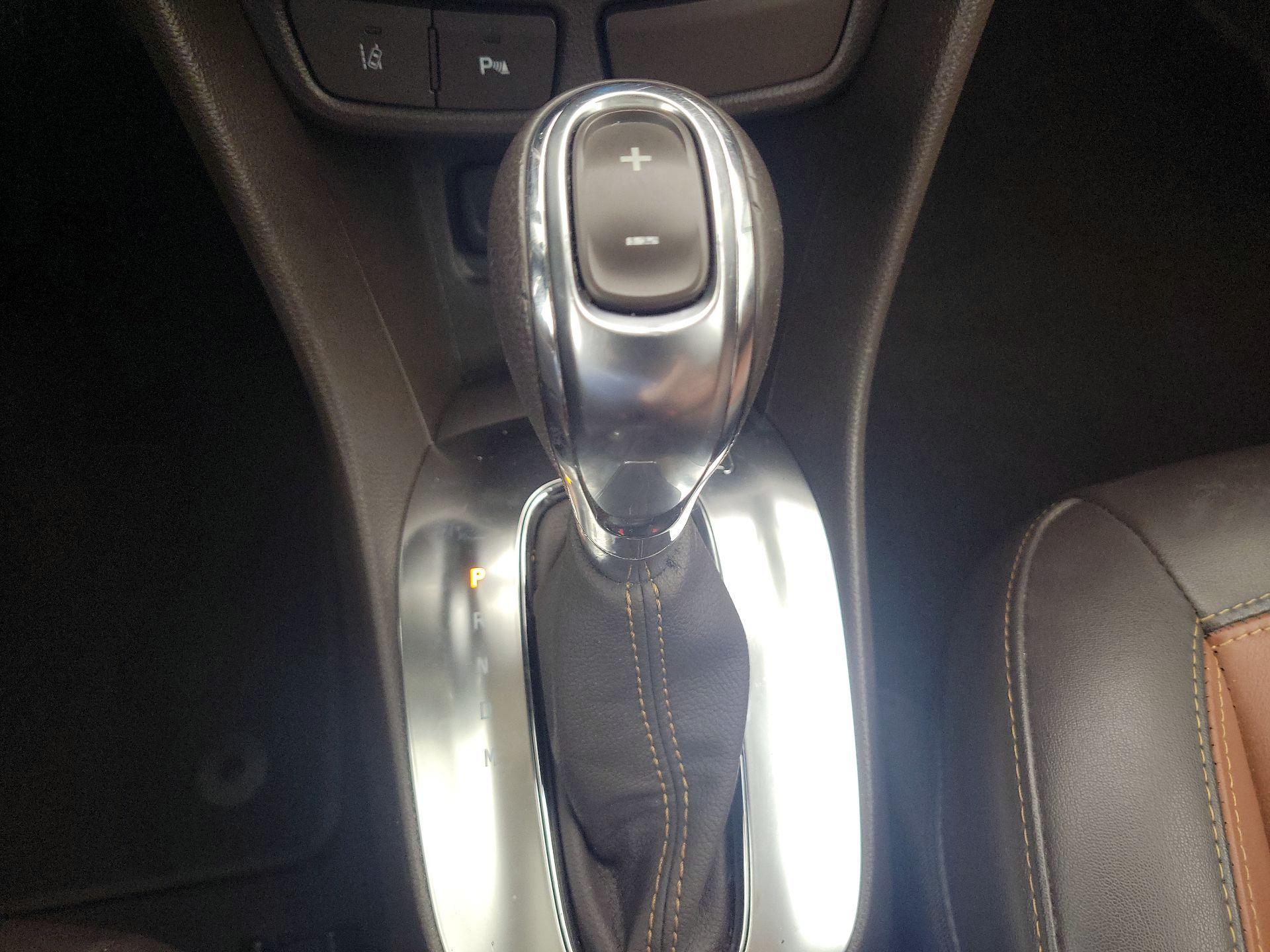 Thumbnail: 2016 Buick Encore - 17