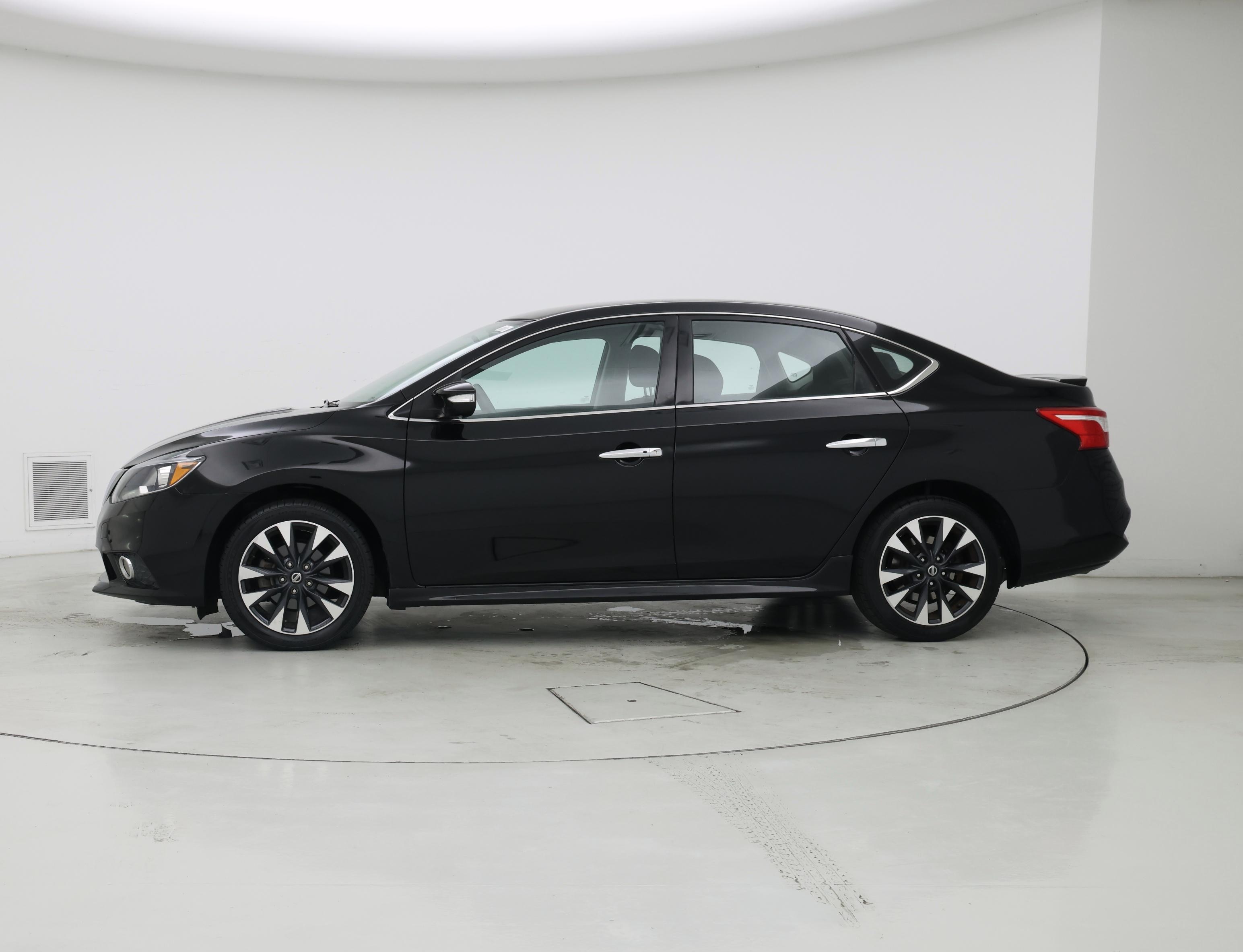 Thumbnail: 2017 Nissan Sentra - 3