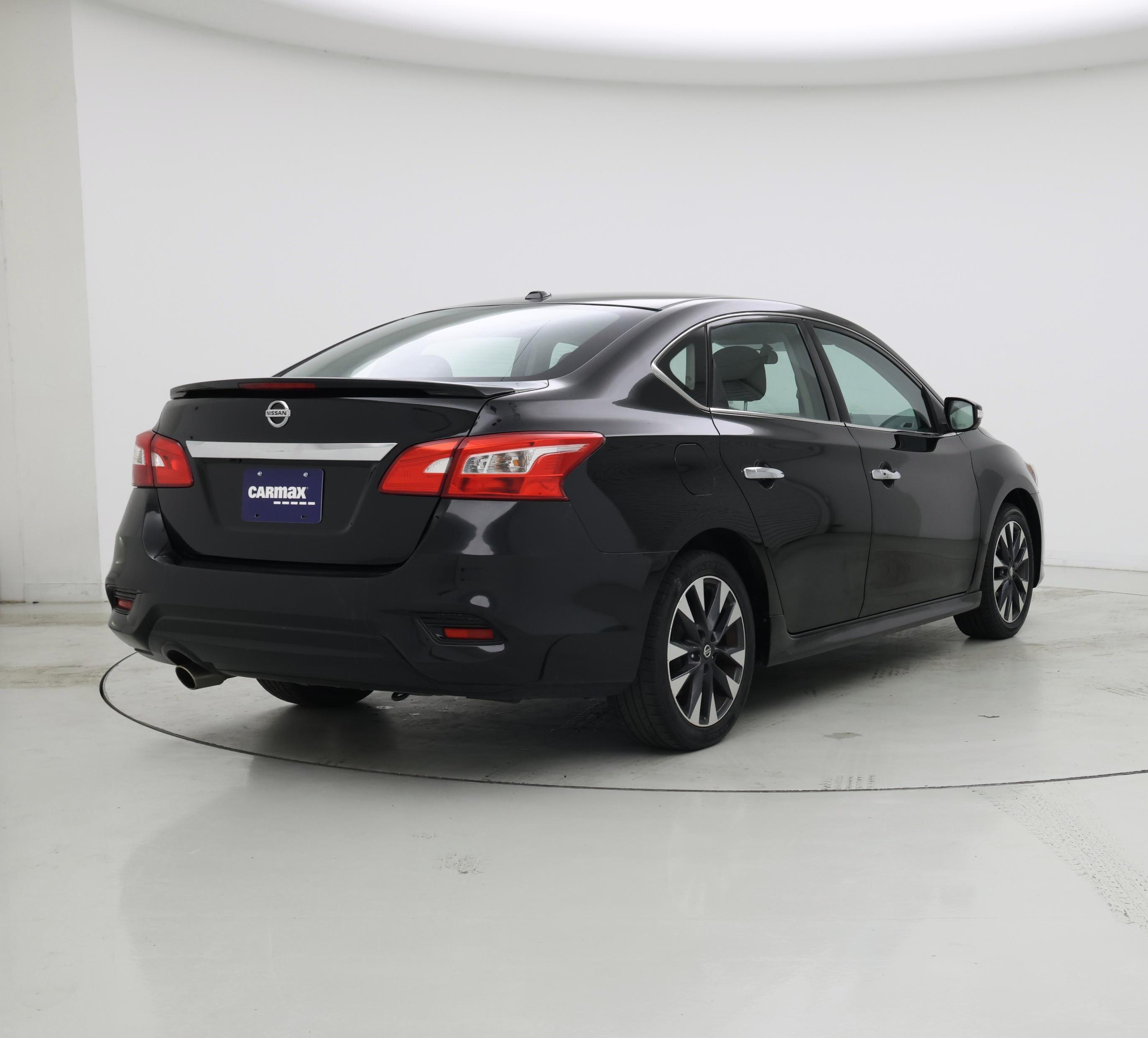 Thumbnail: 2017 Nissan Sentra - 8