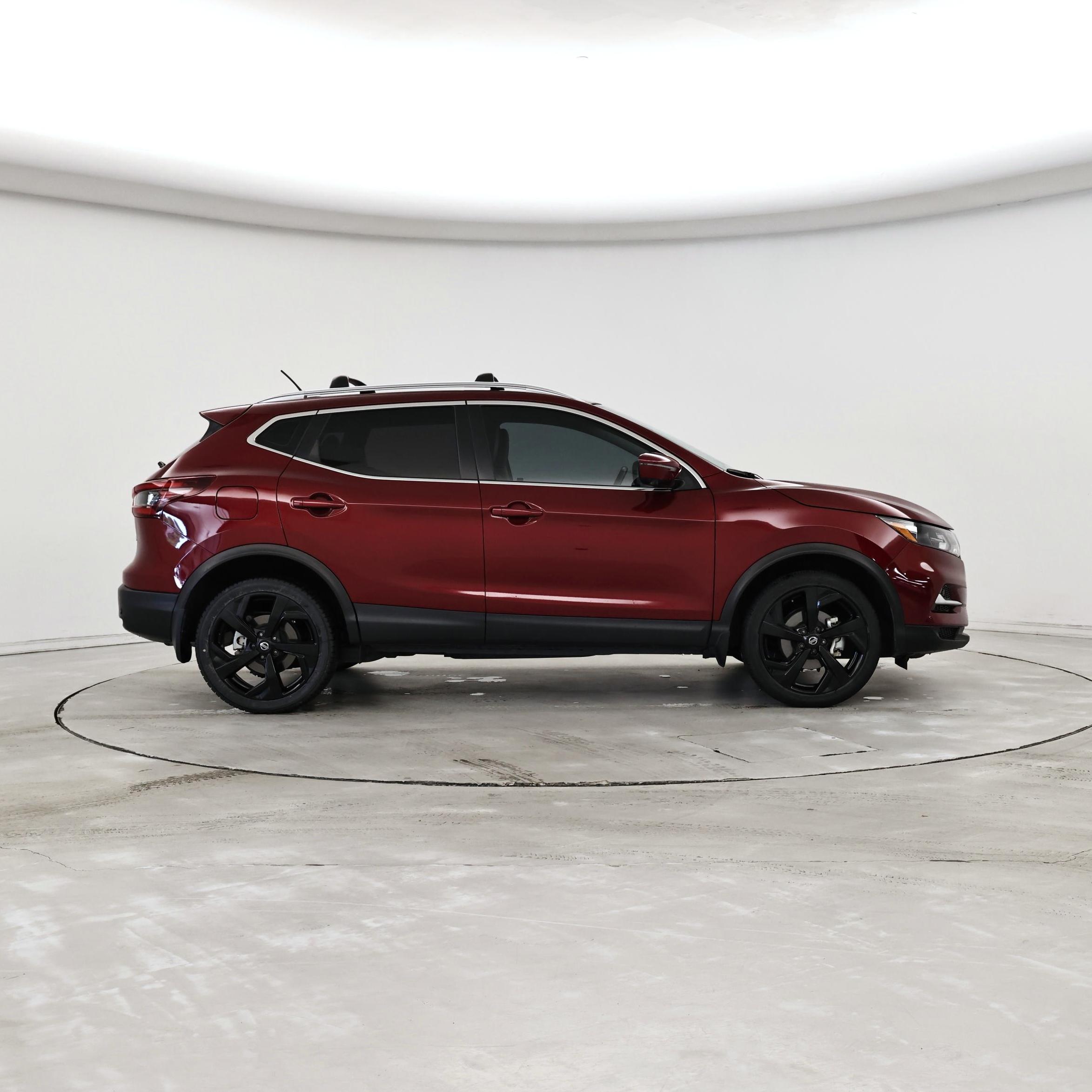 Thumbnail: 2021 Nissan Rogue Sport - 7