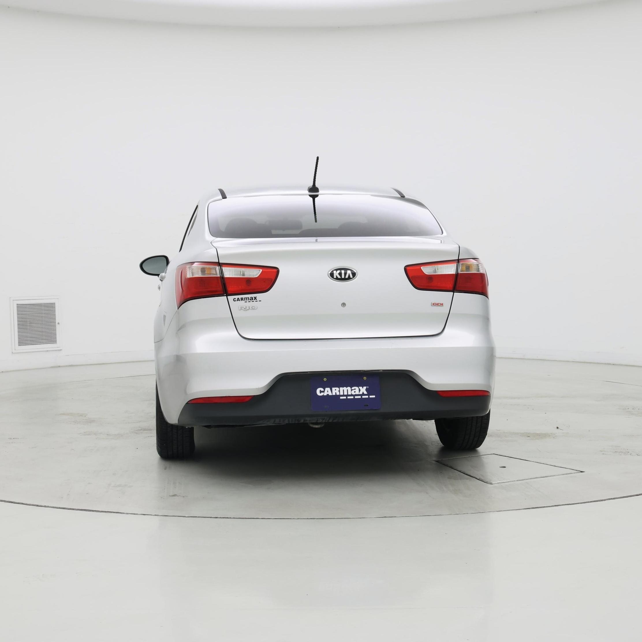 Thumbnail: 2016 Kia Rio - 6