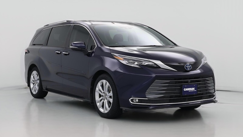 2022 Toyota Sienna Platinum Hero Image