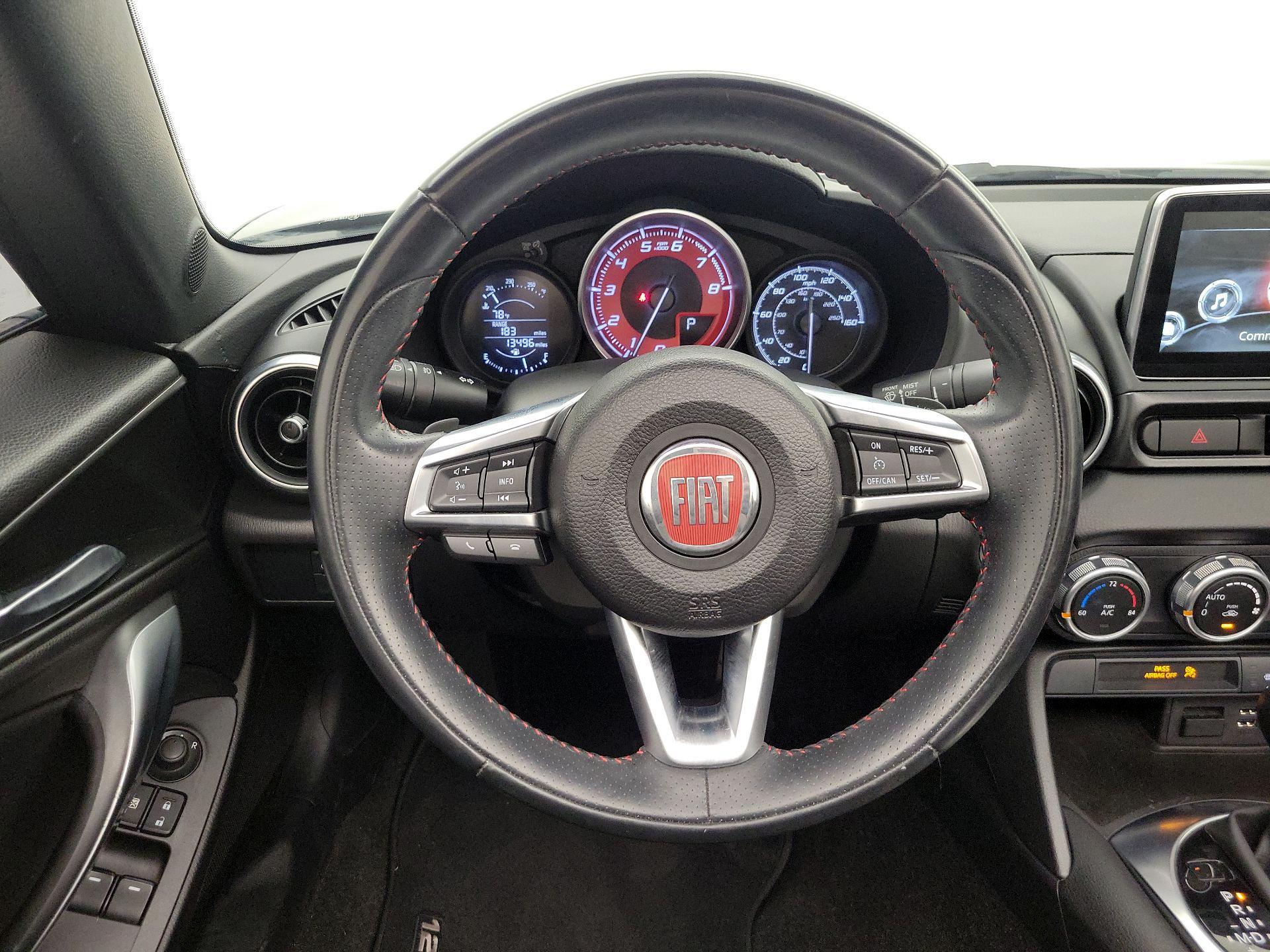 Thumbnail: 2017 Fiat 124 Spider - 10