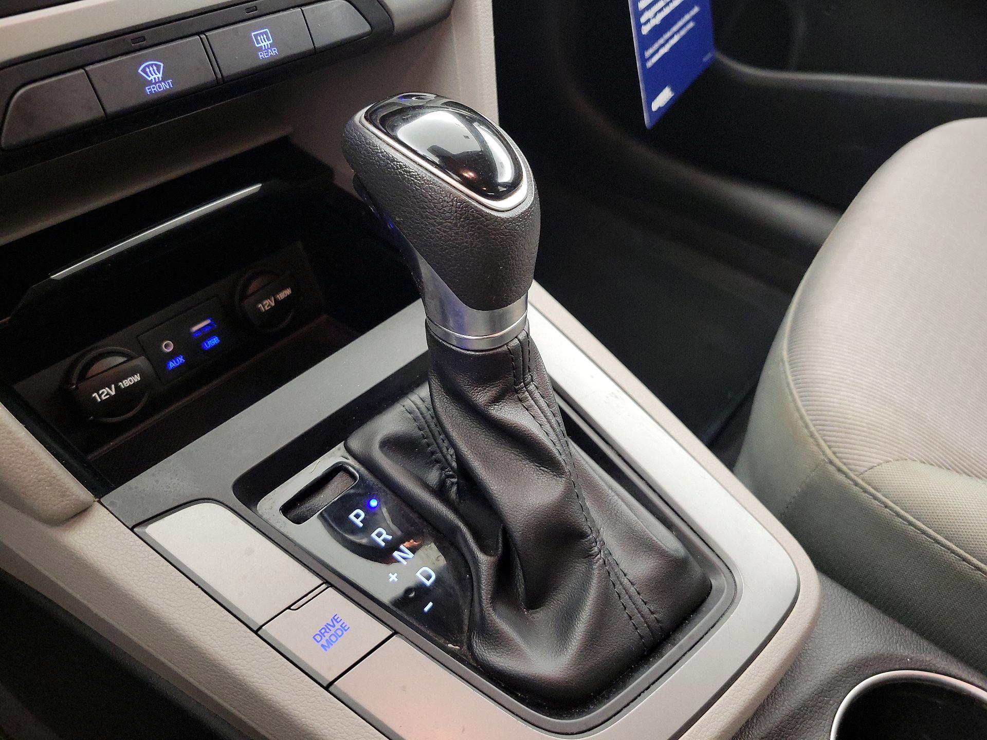 Thumbnail: 2017 Hyundai Elantra - 16