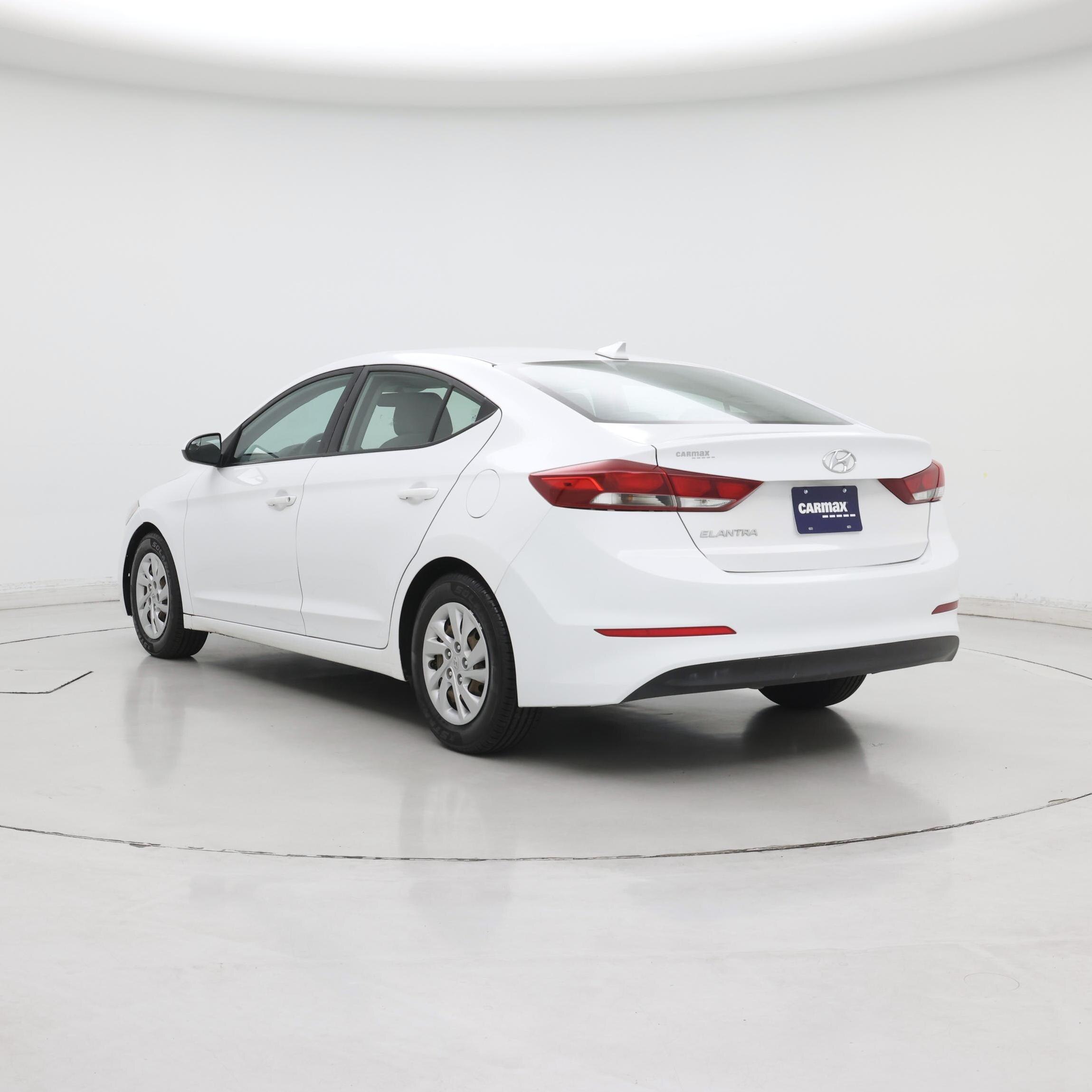 Thumbnail: 2017 Hyundai Elantra - 2