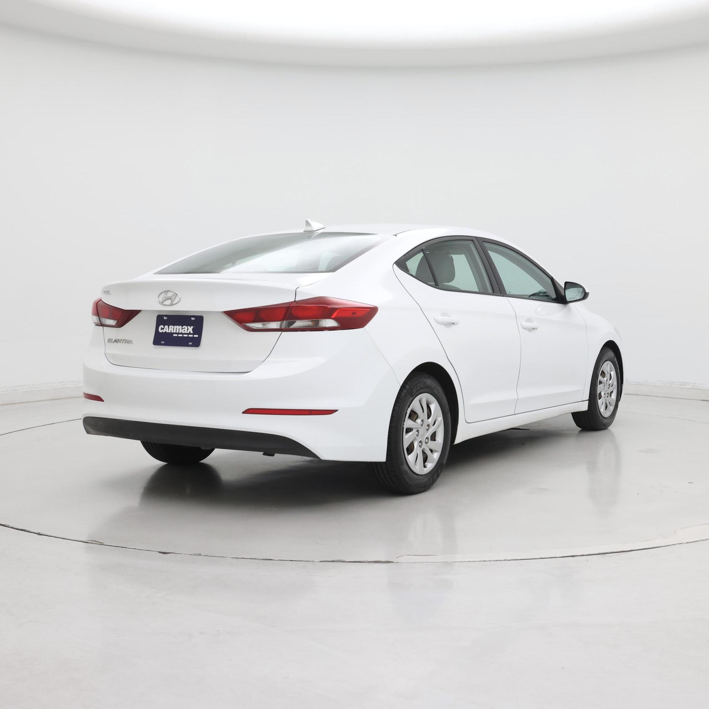 Thumbnail: 2017 Hyundai Elantra - 8