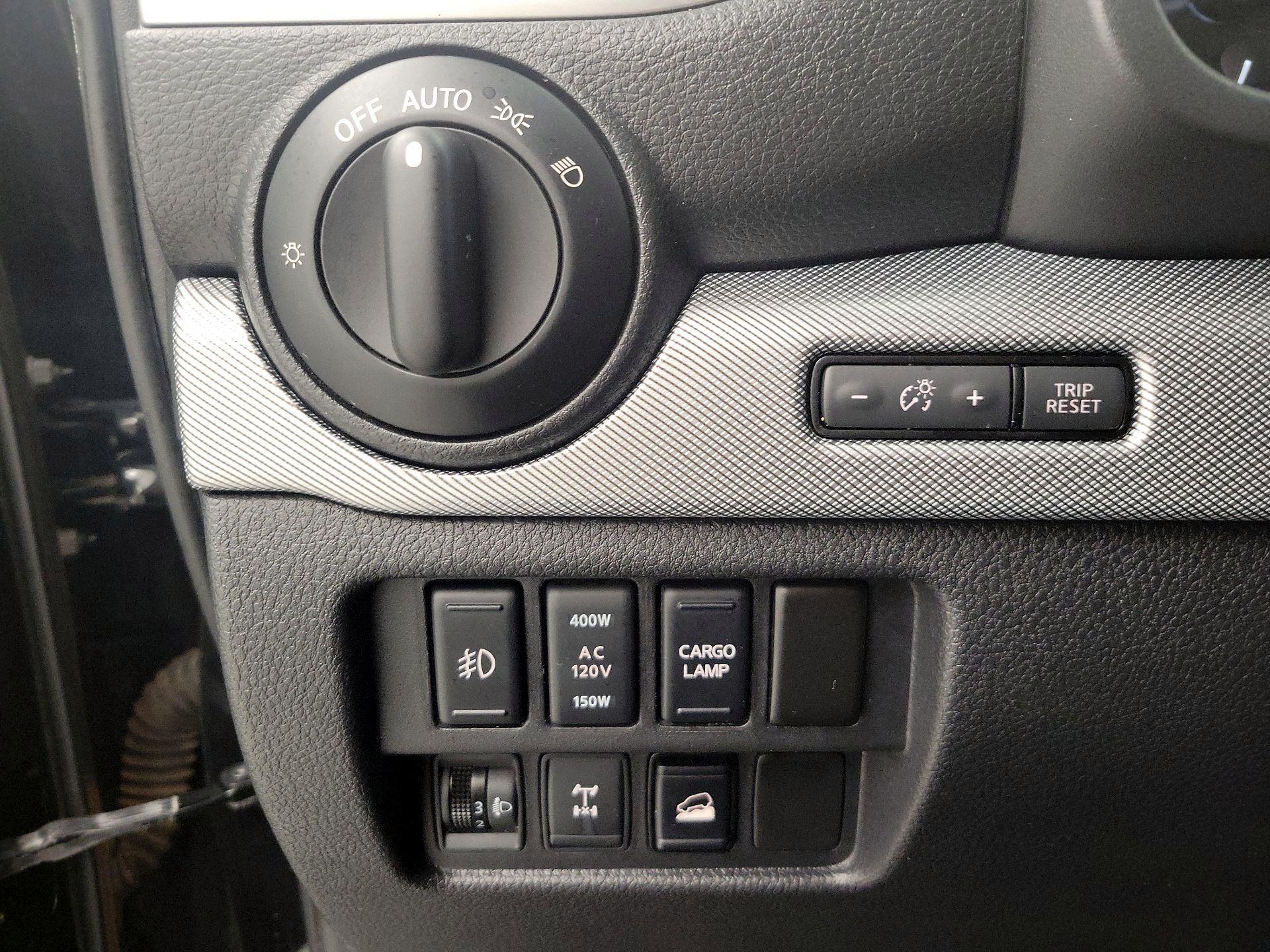 Thumbnail: 2019 Nissan Titan - 13