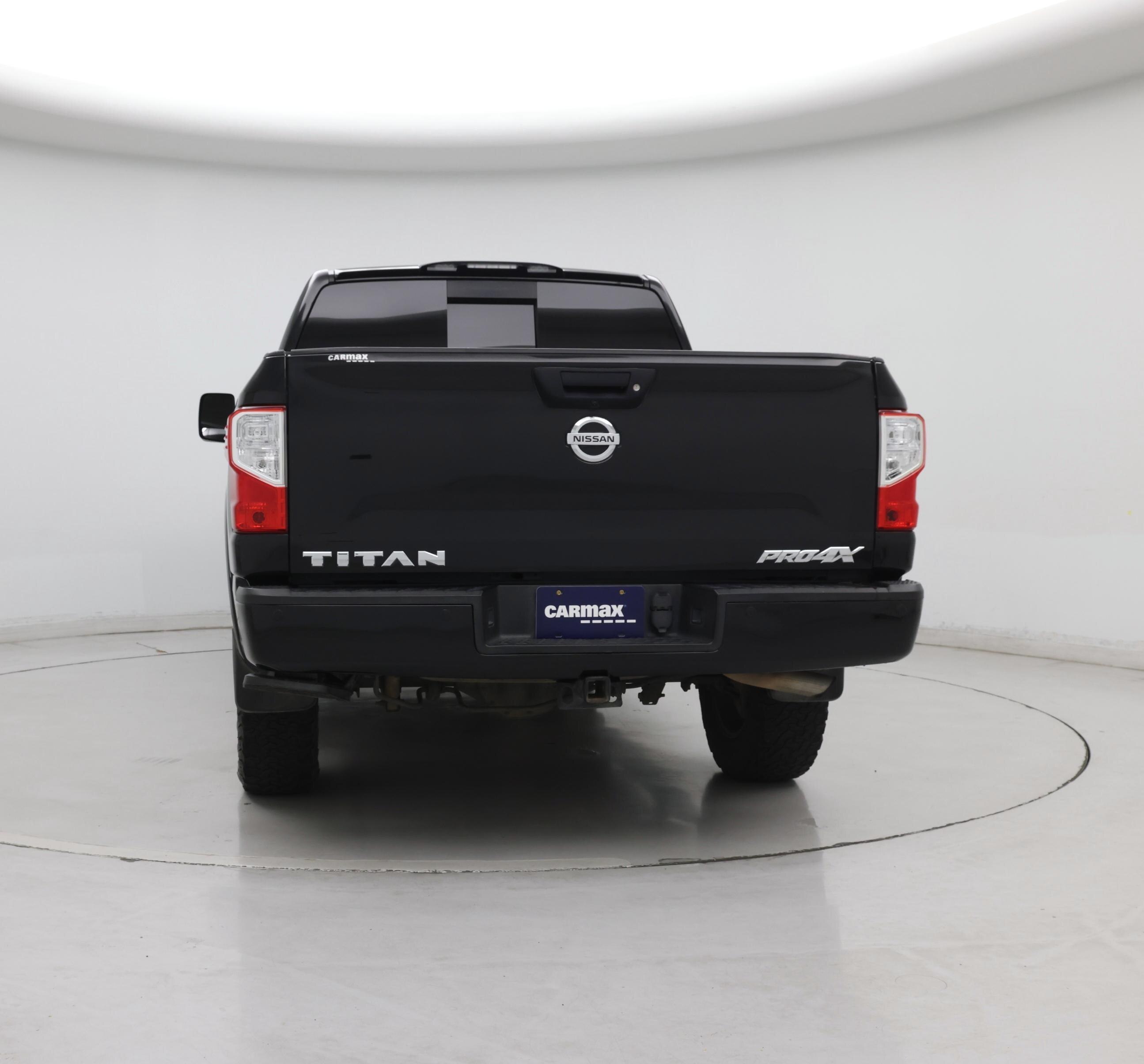 Thumbnail: 2019 Nissan Titan - 6