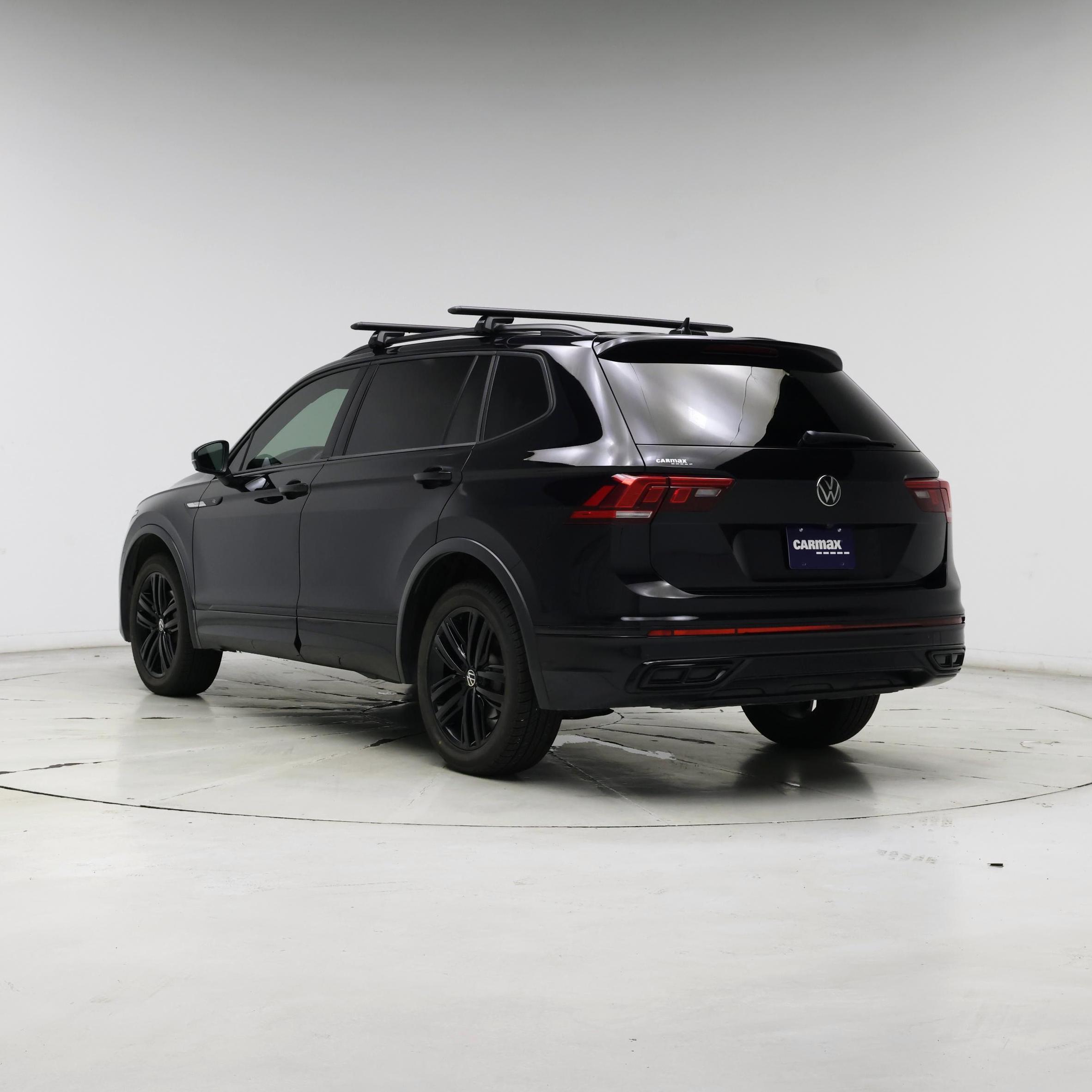 Thumbnail: 2022 Volkswagen Tiguan - 2