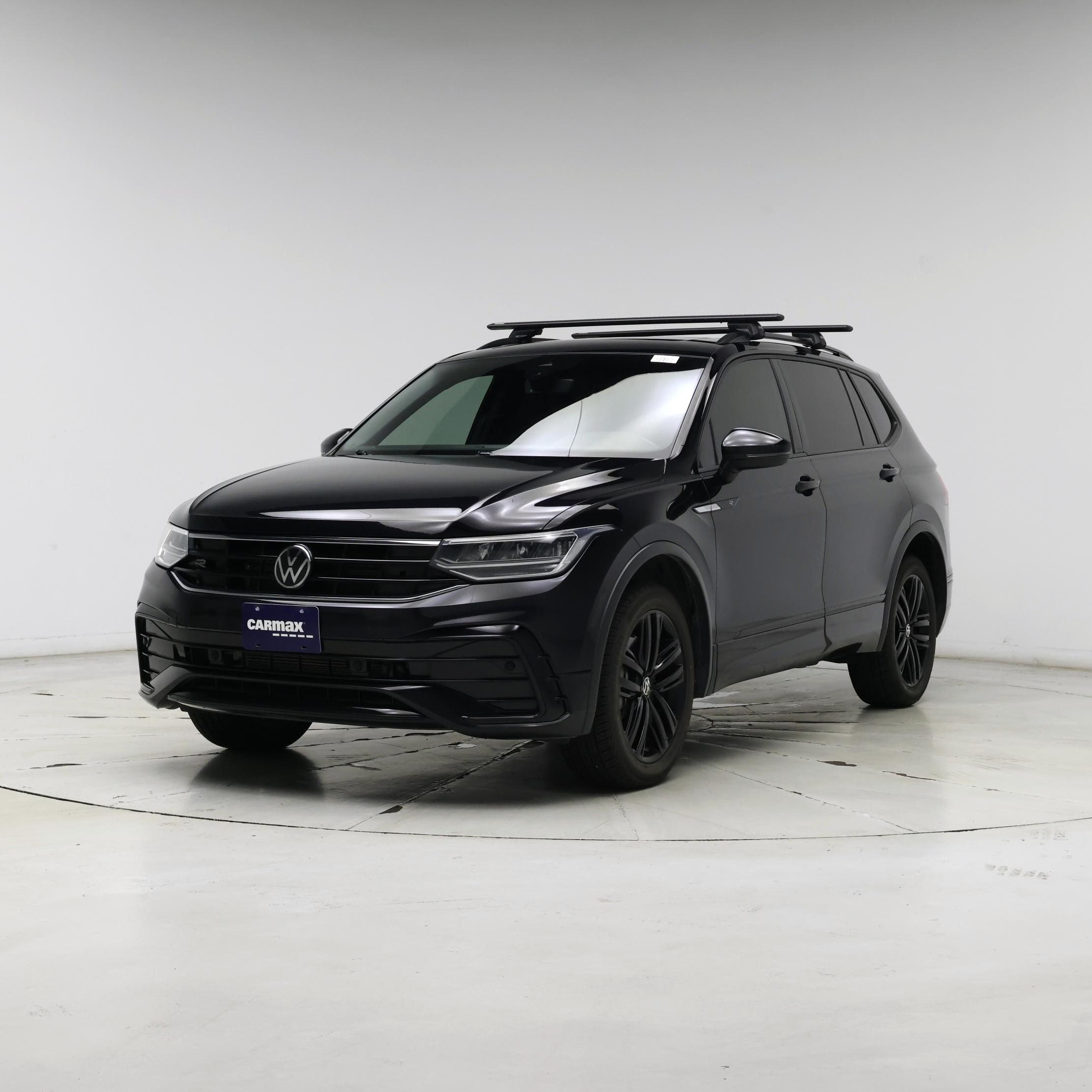 Thumbnail: 2022 Volkswagen Tiguan - 4