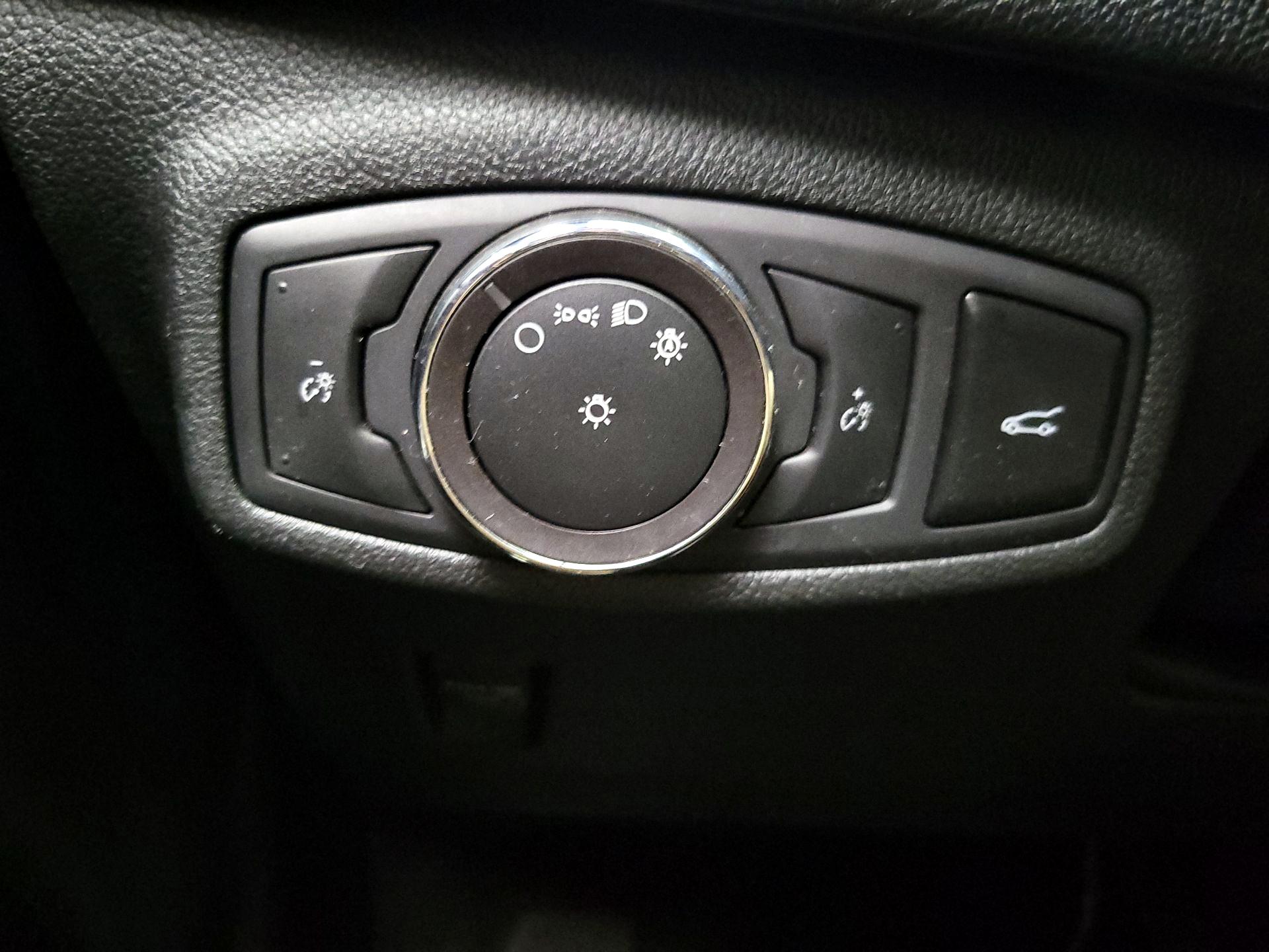 Thumbnail: 2019 Lincoln MKC - 13