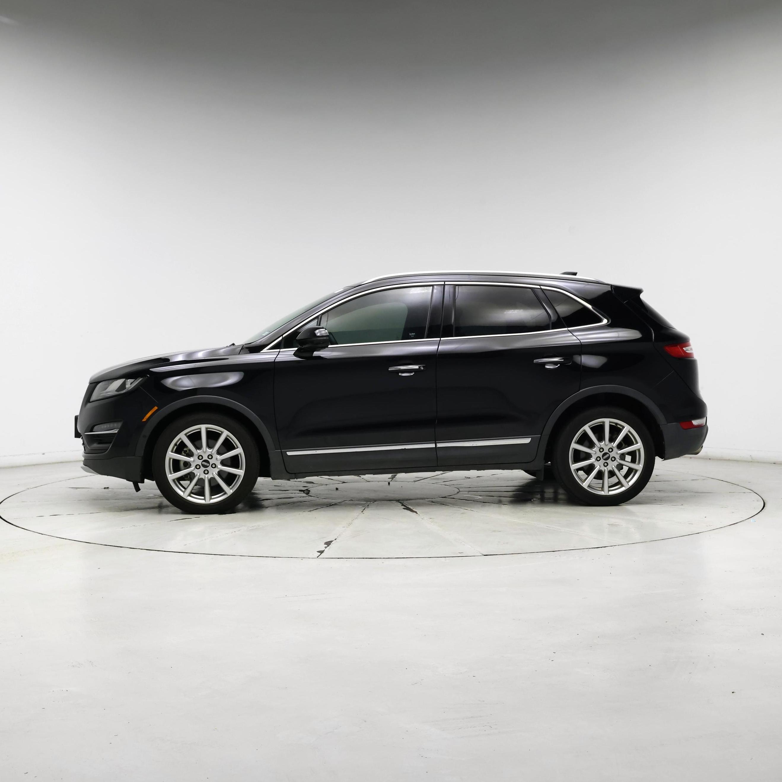 Thumbnail: 2019 Lincoln MKC - 3
