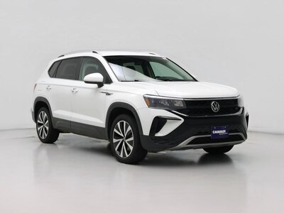White 2022 Volkswagen Taos SE
