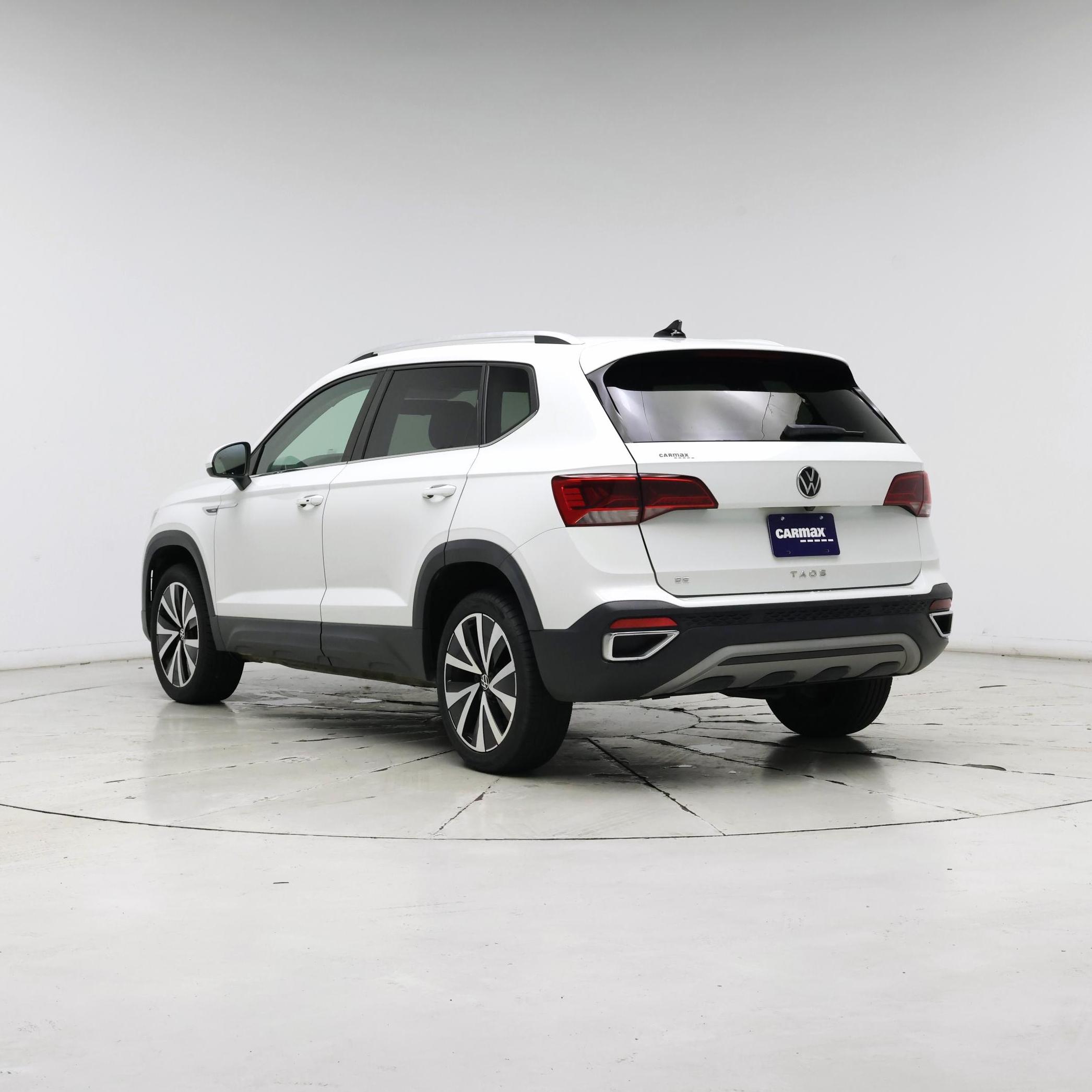 Thumbnail: 2022 Volkswagen Taos - 2