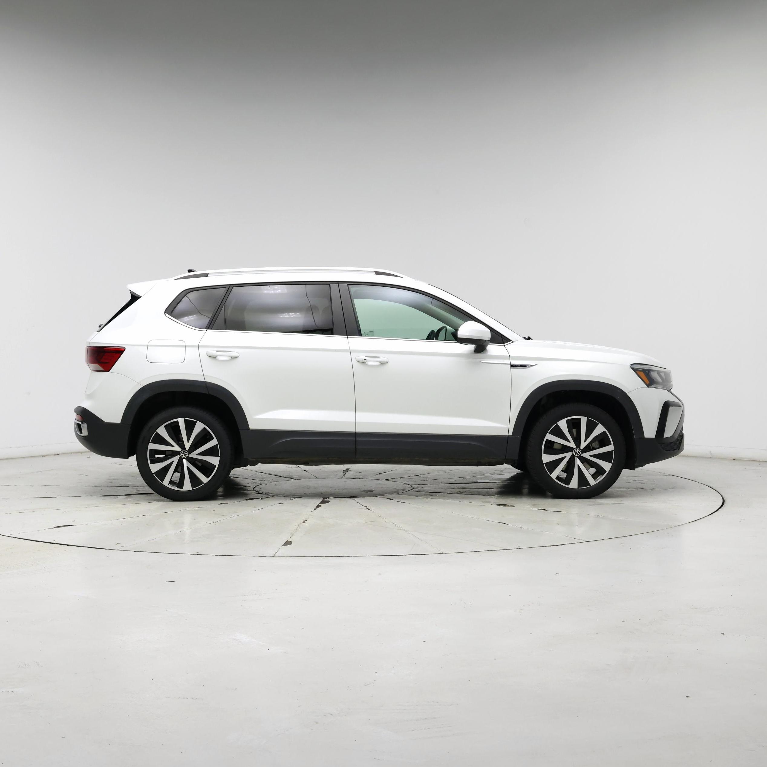 Thumbnail: 2022 Volkswagen Taos - 7