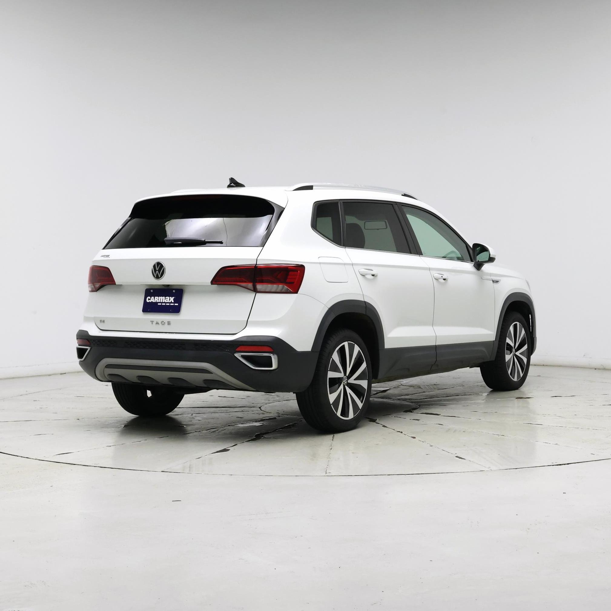 Thumbnail: 2022 Volkswagen Taos - 8