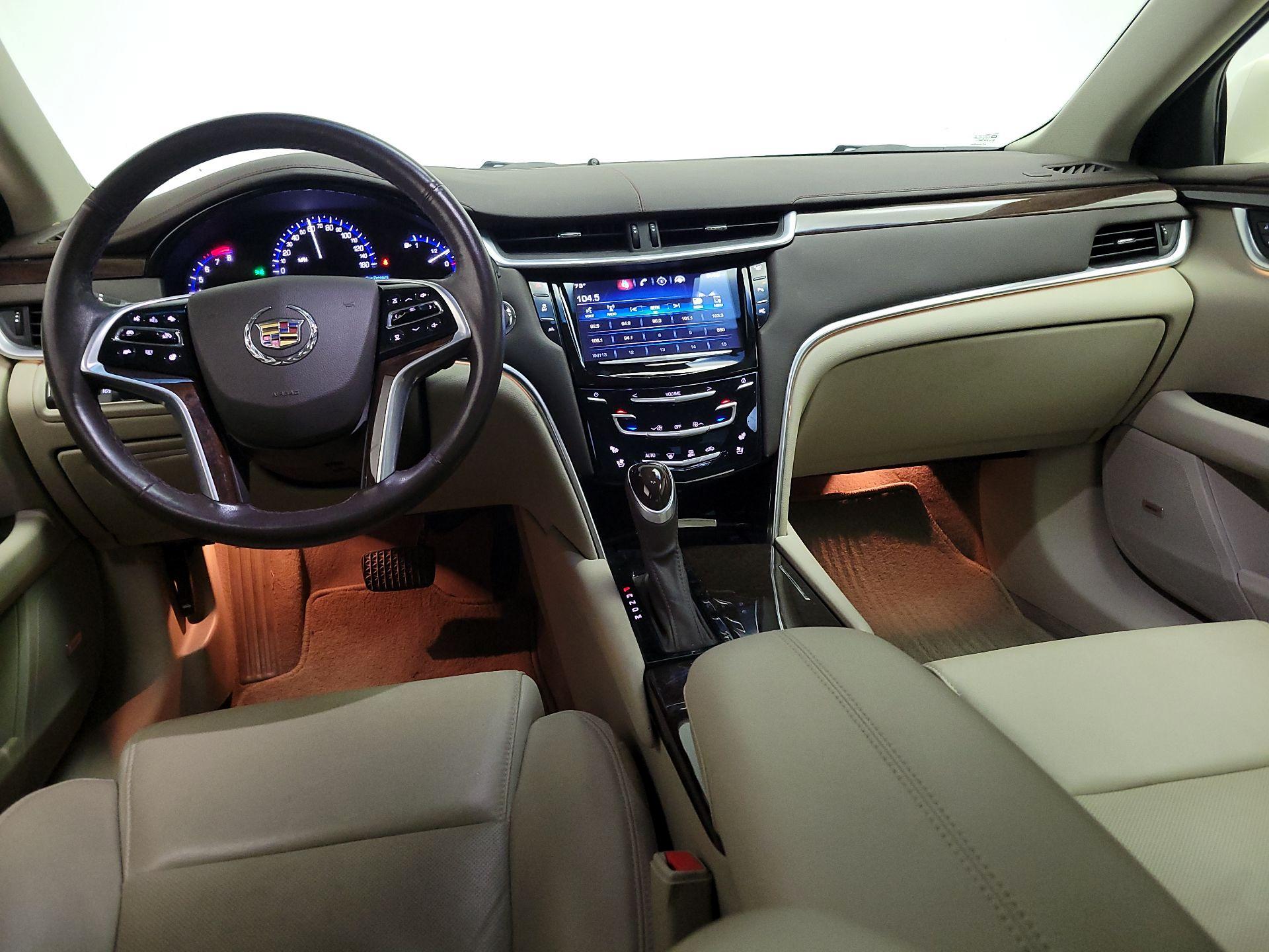 Thumbnail: 2015 Cadillac XTS - 9