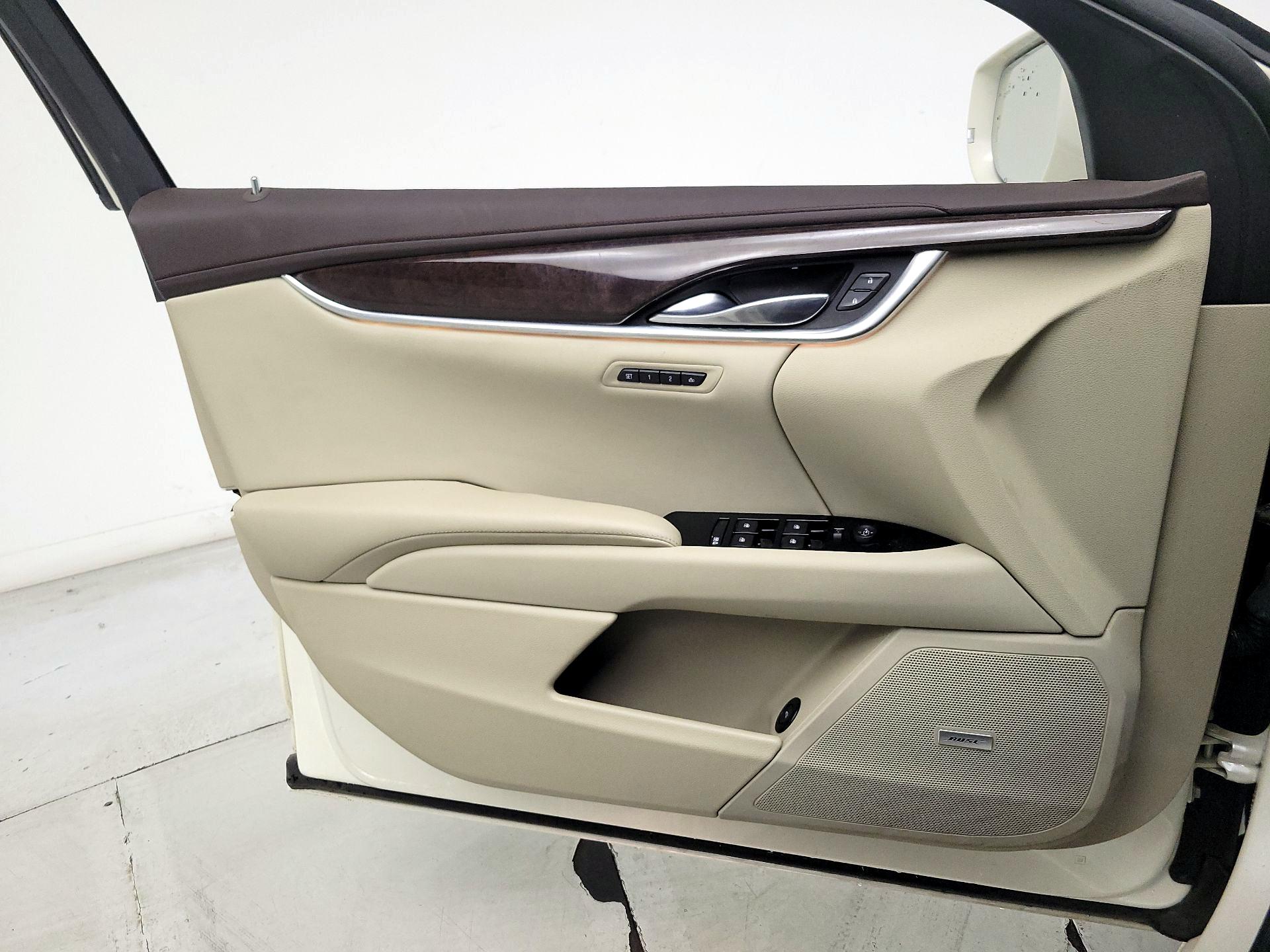 Thumbnail: 2015 Cadillac XTS - 12