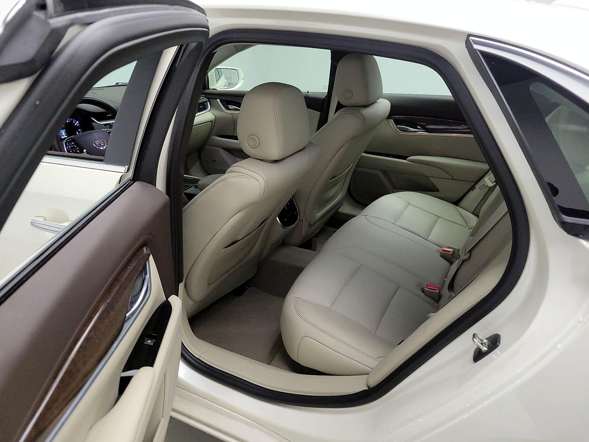 Thumbnail: 2015 Cadillac XTS - 19