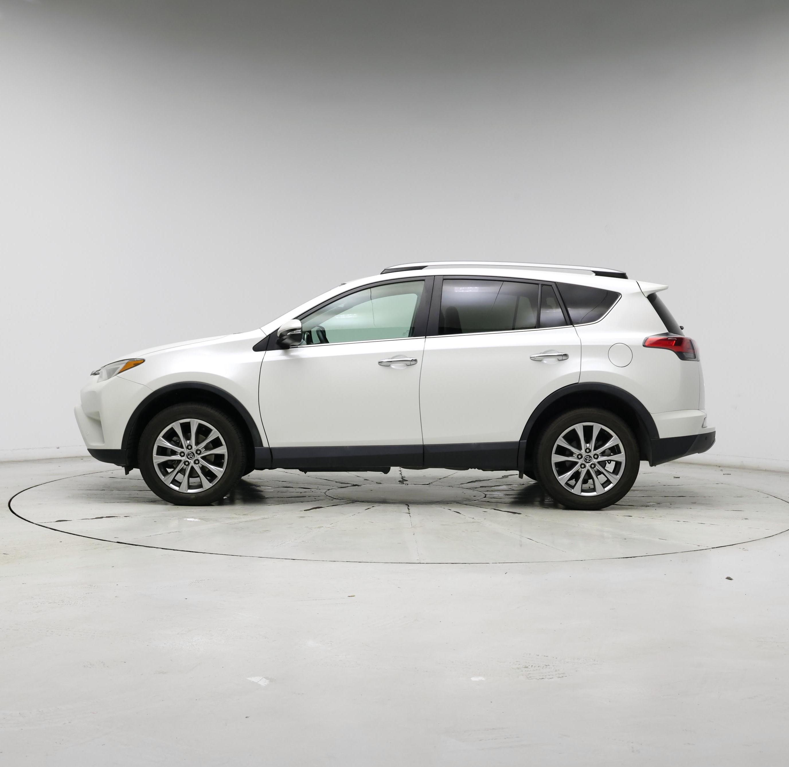 Thumbnail: 2017 Toyota RAV4 - 3