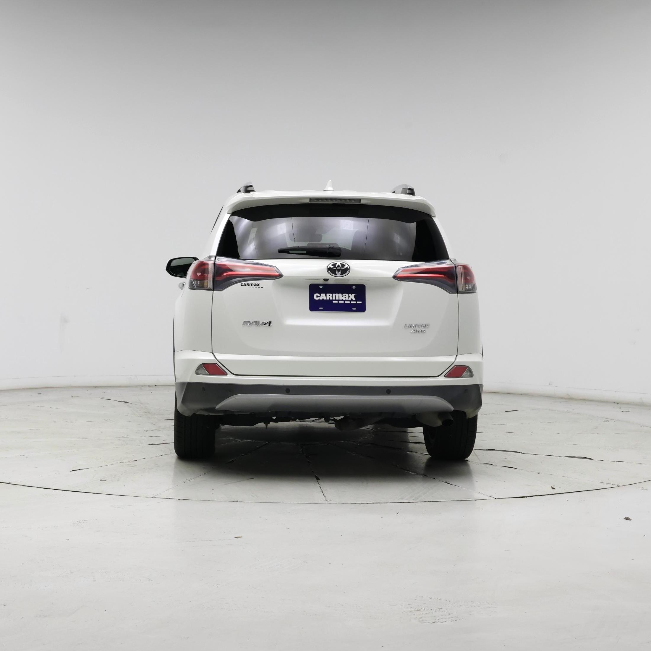 Thumbnail: 2017 Toyota RAV4 - 6