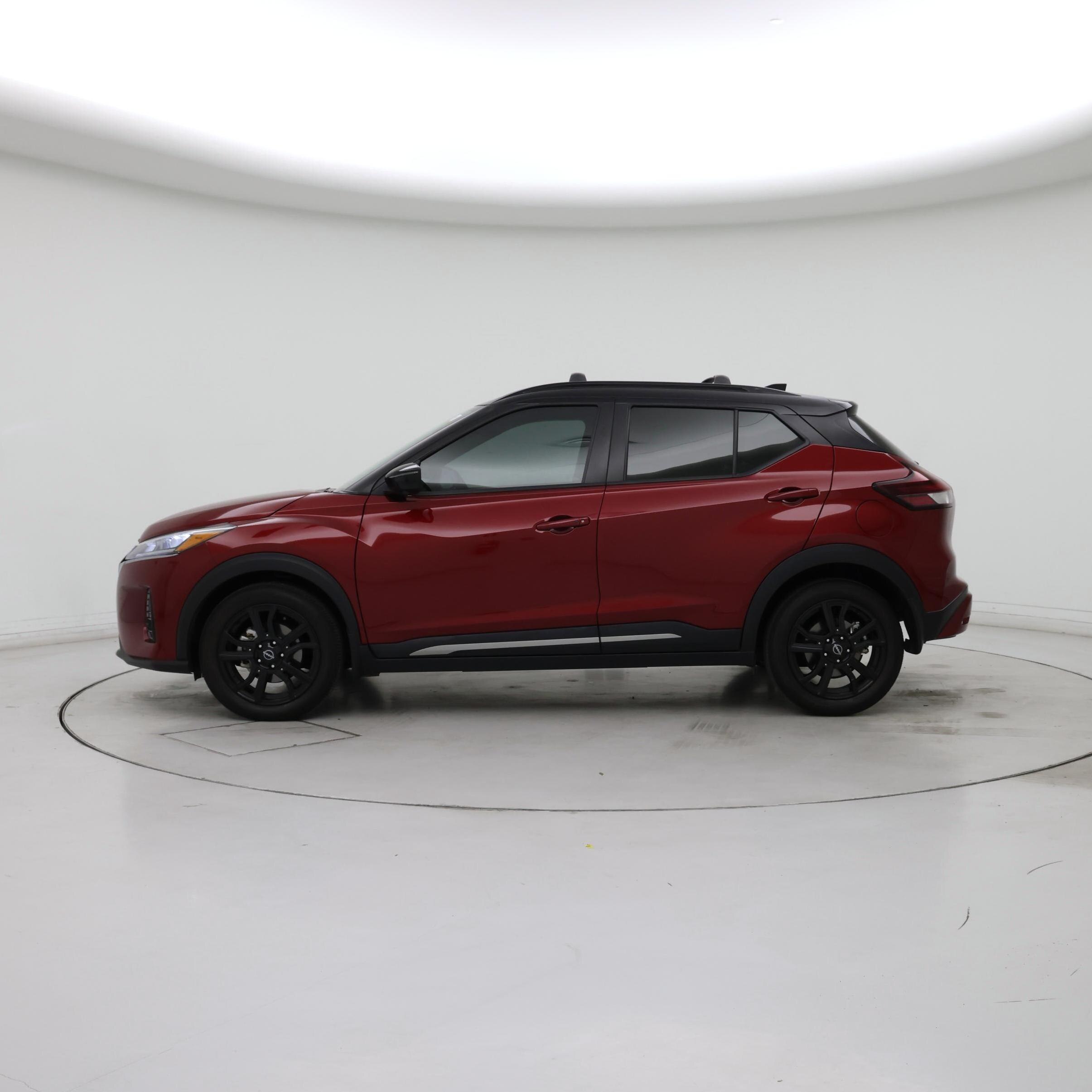 Thumbnail: 2023 Nissan Kicks - 3