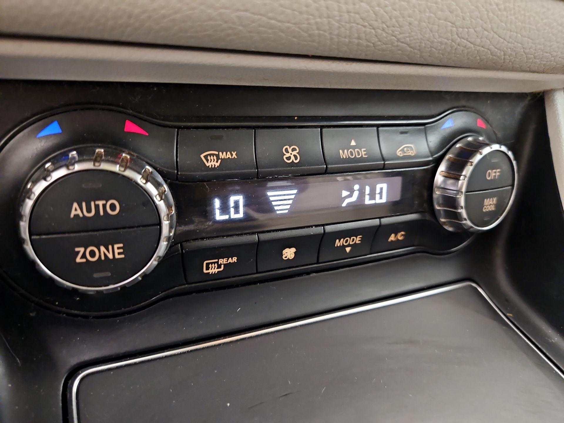 Thumbnail: 2018 Mercedes-Benz GLA - 17