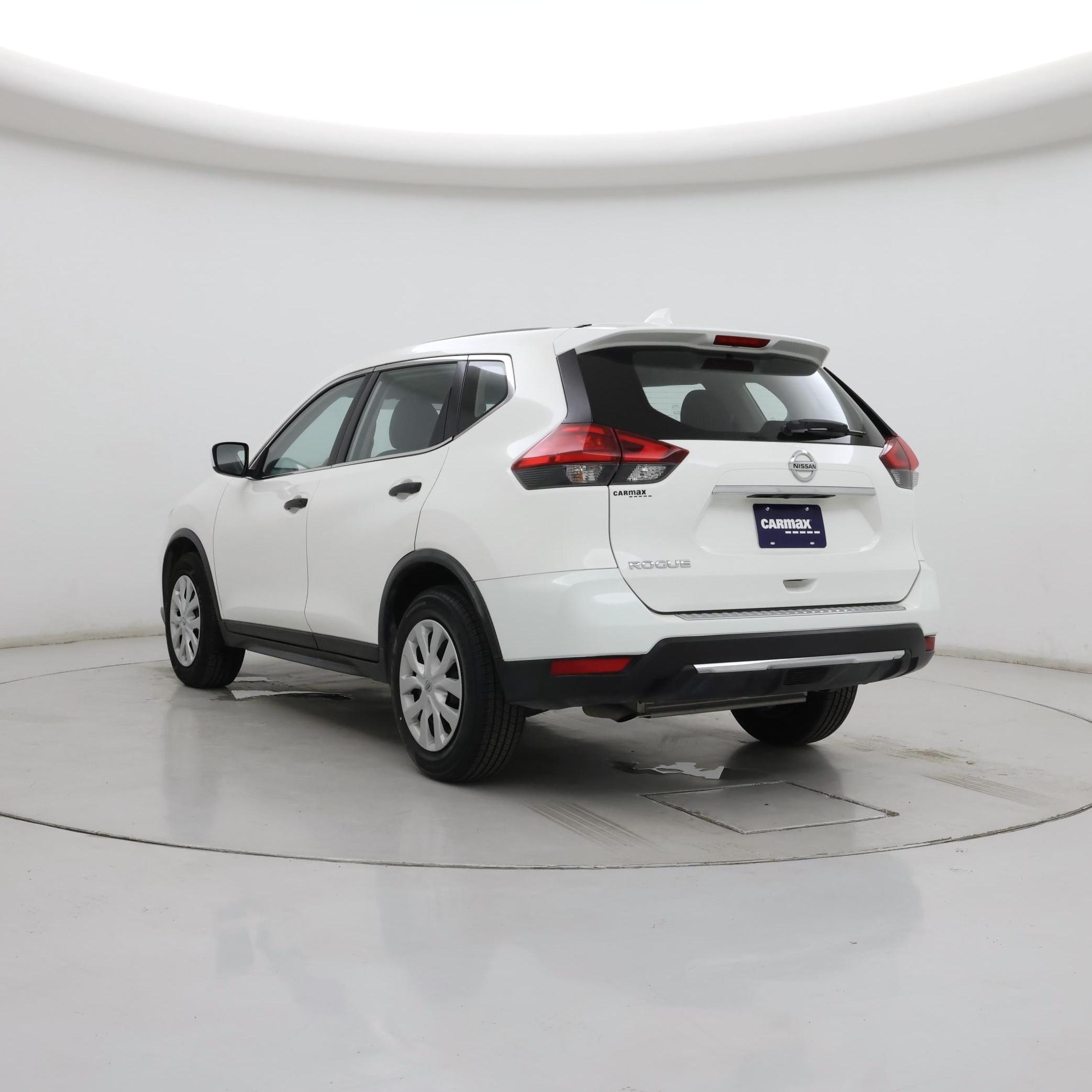 Thumbnail: 2017 Nissan Rogue - 2