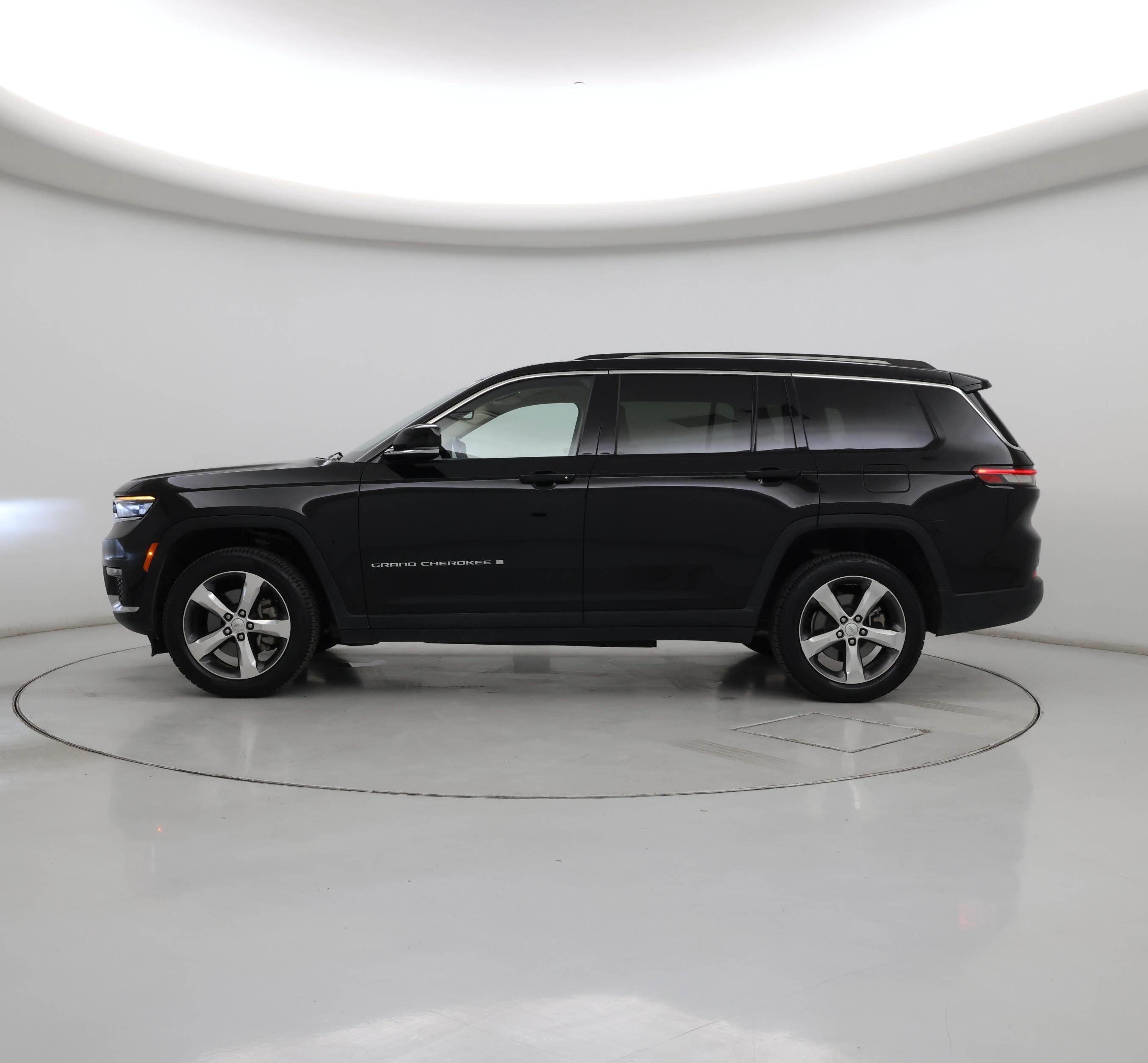 Thumbnail: 2022 Jeep Grand Cherokee L - 3