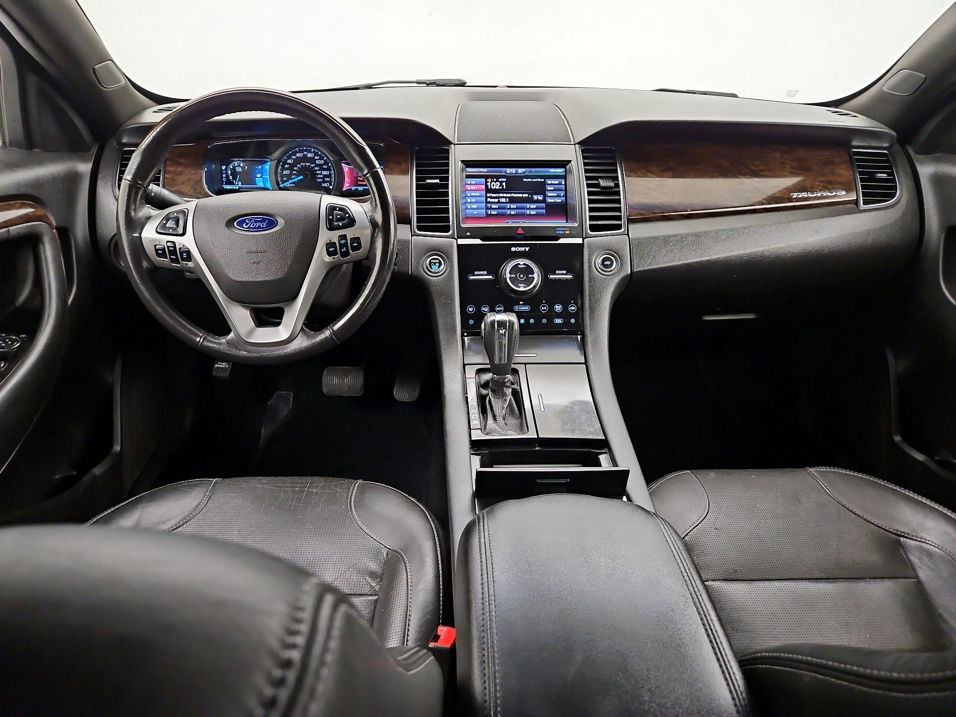 Thumbnail: 2013 Ford Taurus - 9