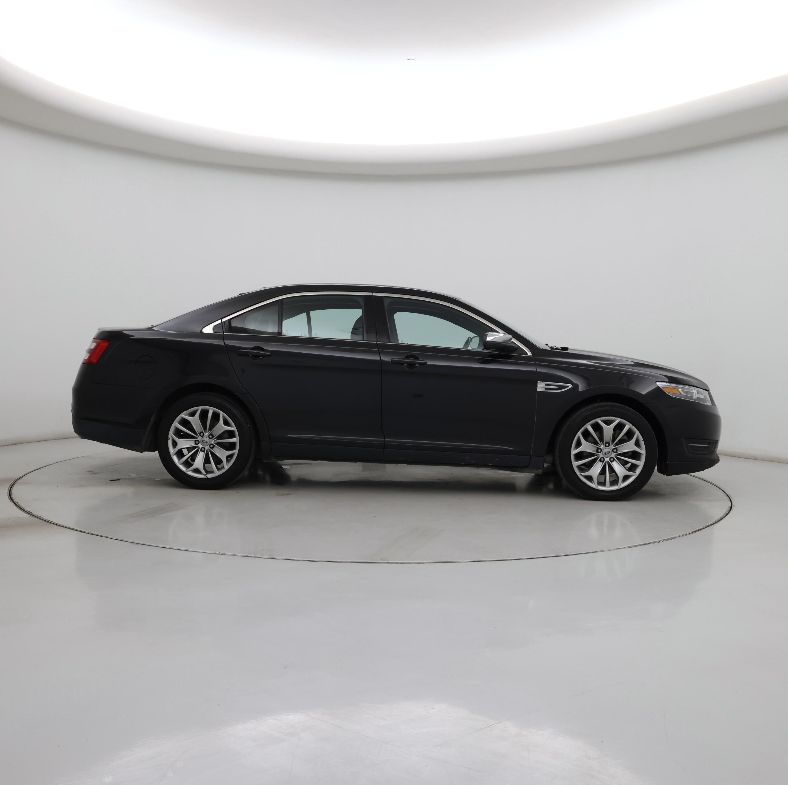 Thumbnail: 2013 Ford Taurus - 7